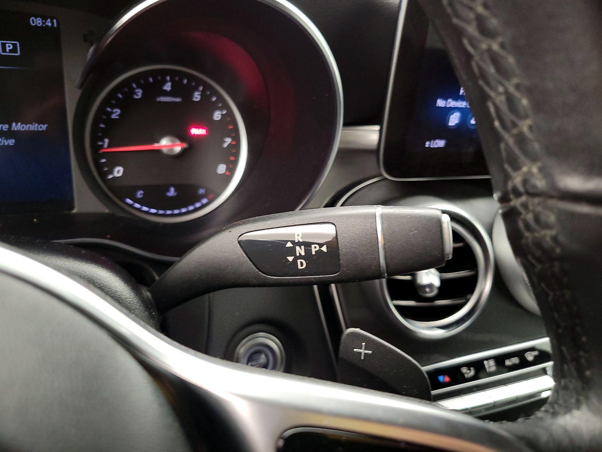 Thumbnail: 2022 Mercedes-Benz GLC - 16