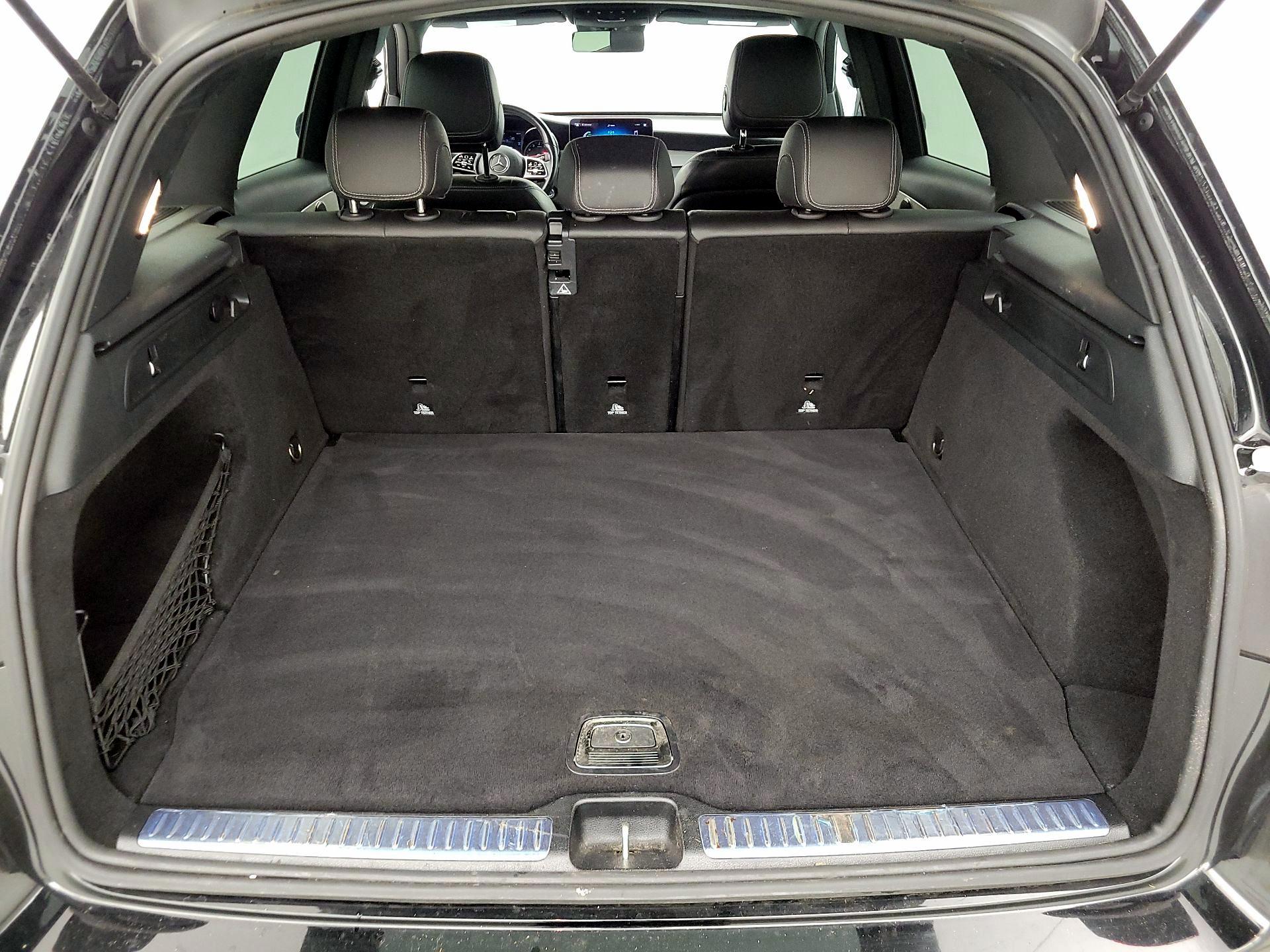 Thumbnail: 2022 Mercedes-Benz GLC - 18