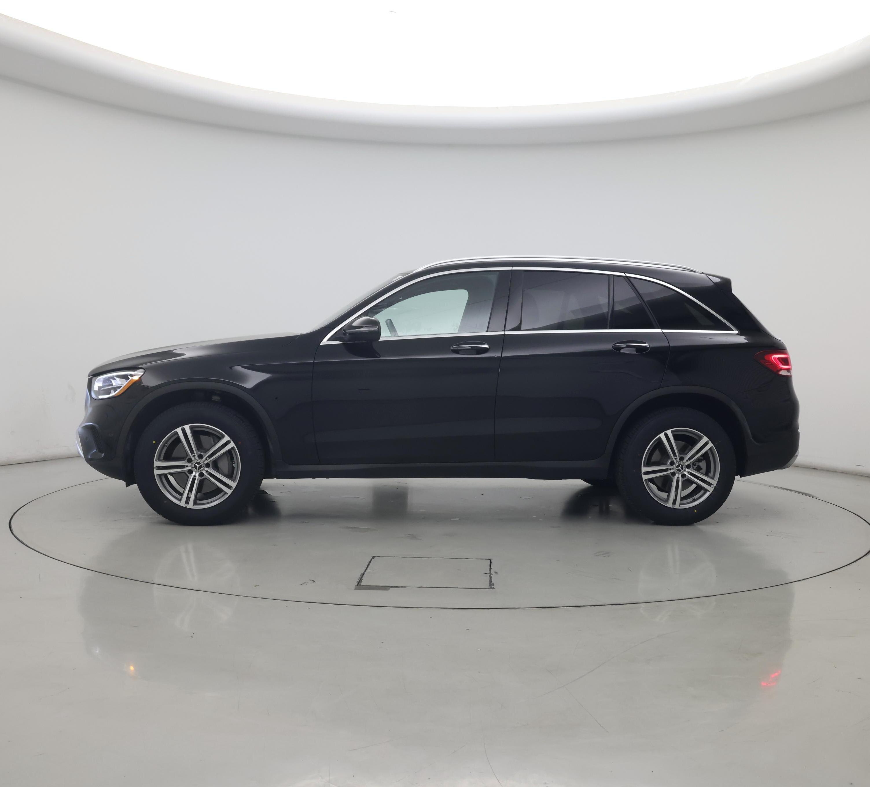 Thumbnail: 2022 Mercedes-Benz GLC - 3