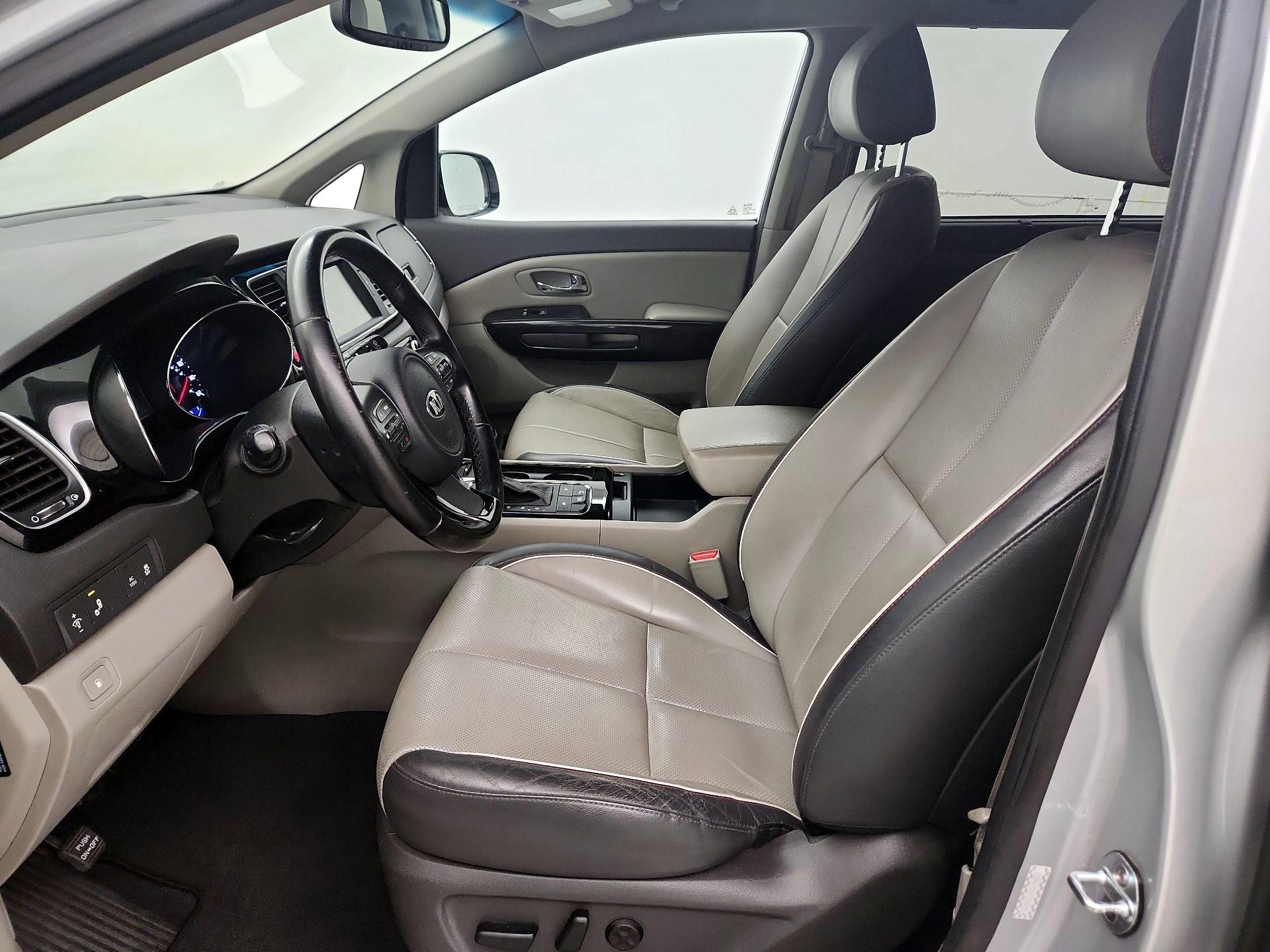 Thumbnail: 2016 Kia Sedona - 11