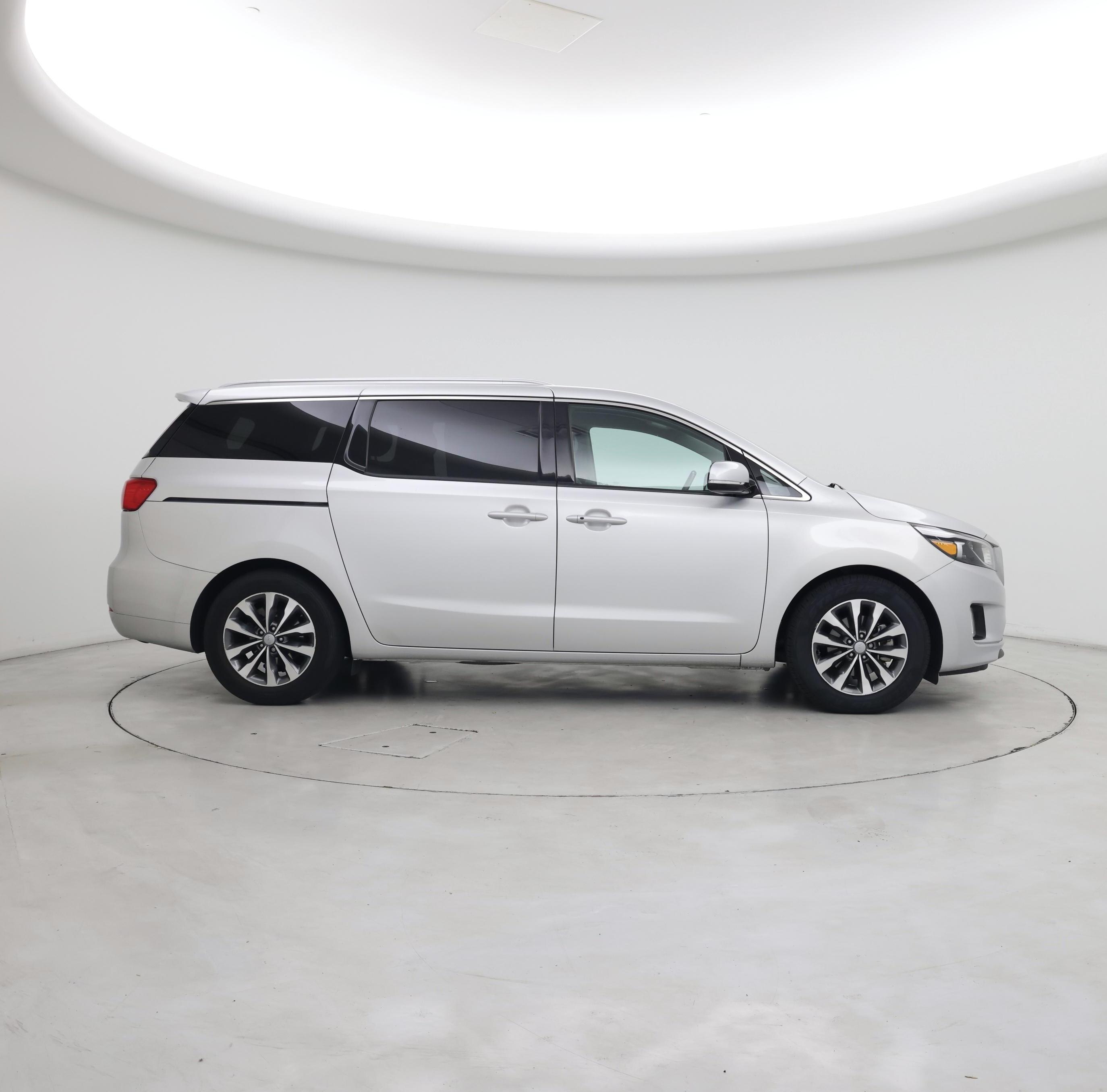 Thumbnail: 2016 Kia Sedona - 7