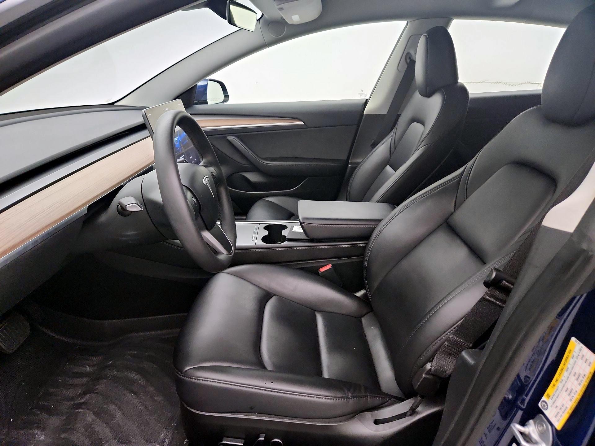 Thumbnail: 2023 Tesla Model 3 - 11