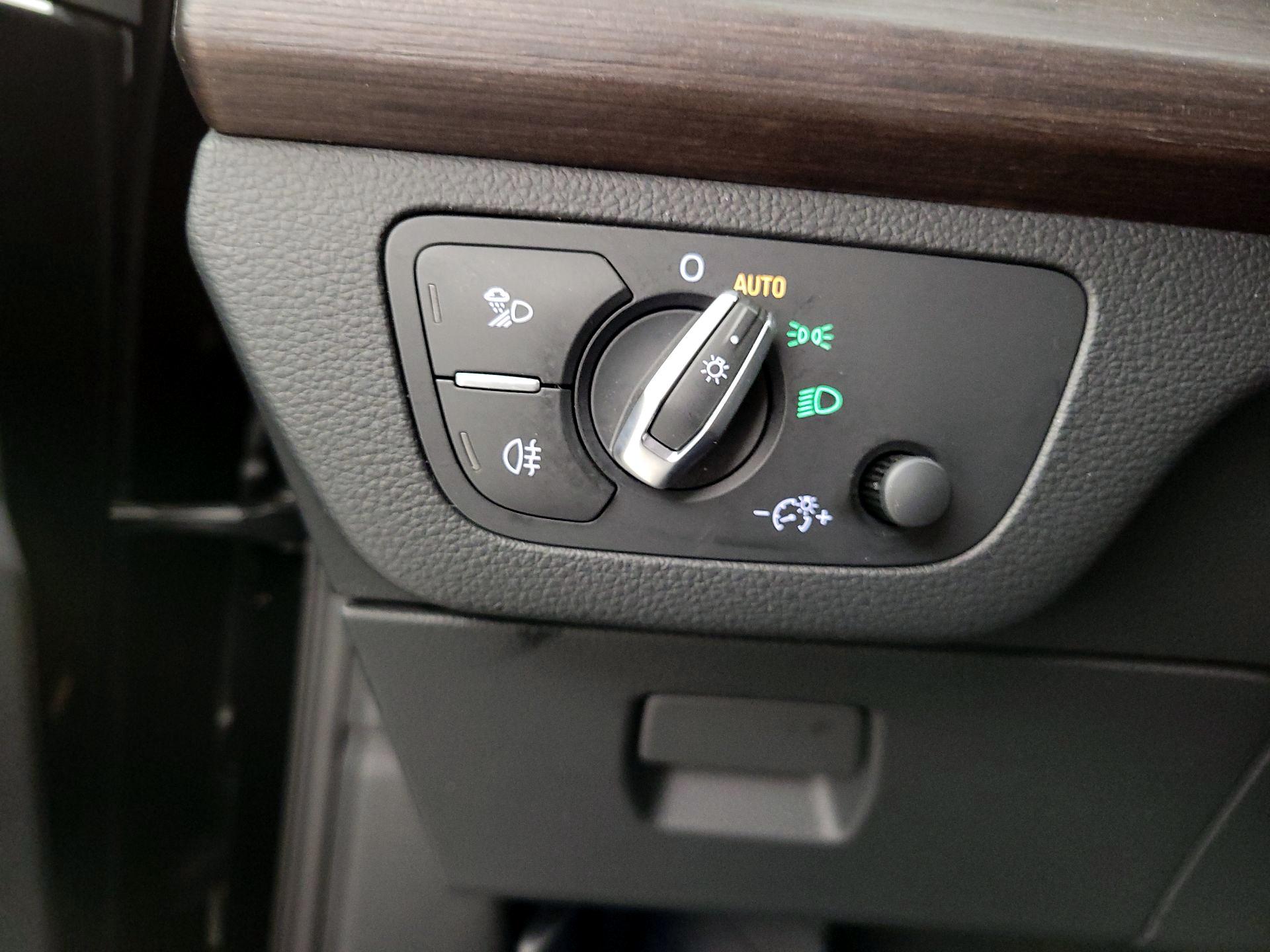 Thumbnail: 2023 Audi Q5 - 13