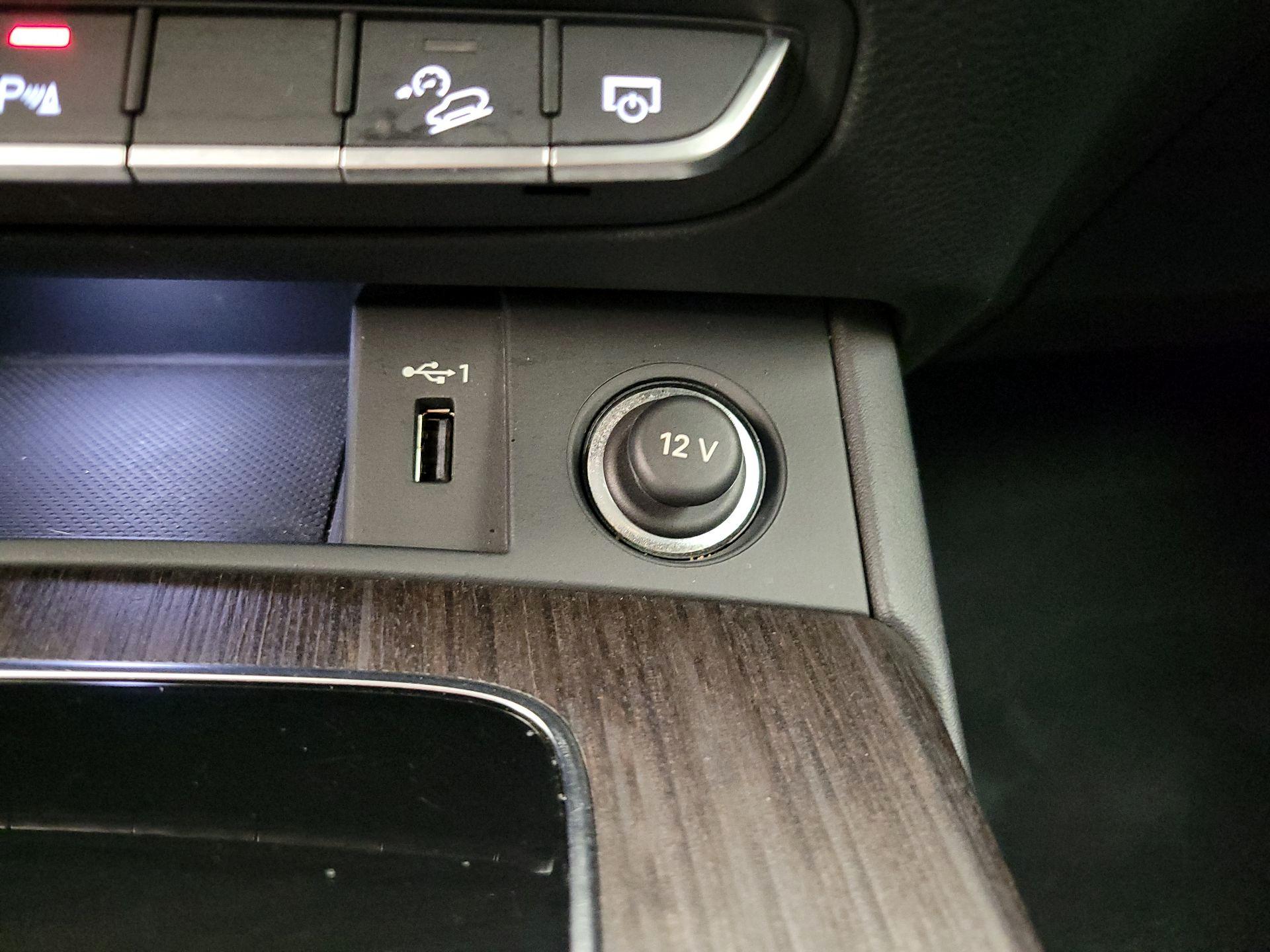 Thumbnail: 2023 Audi Q5 - 19