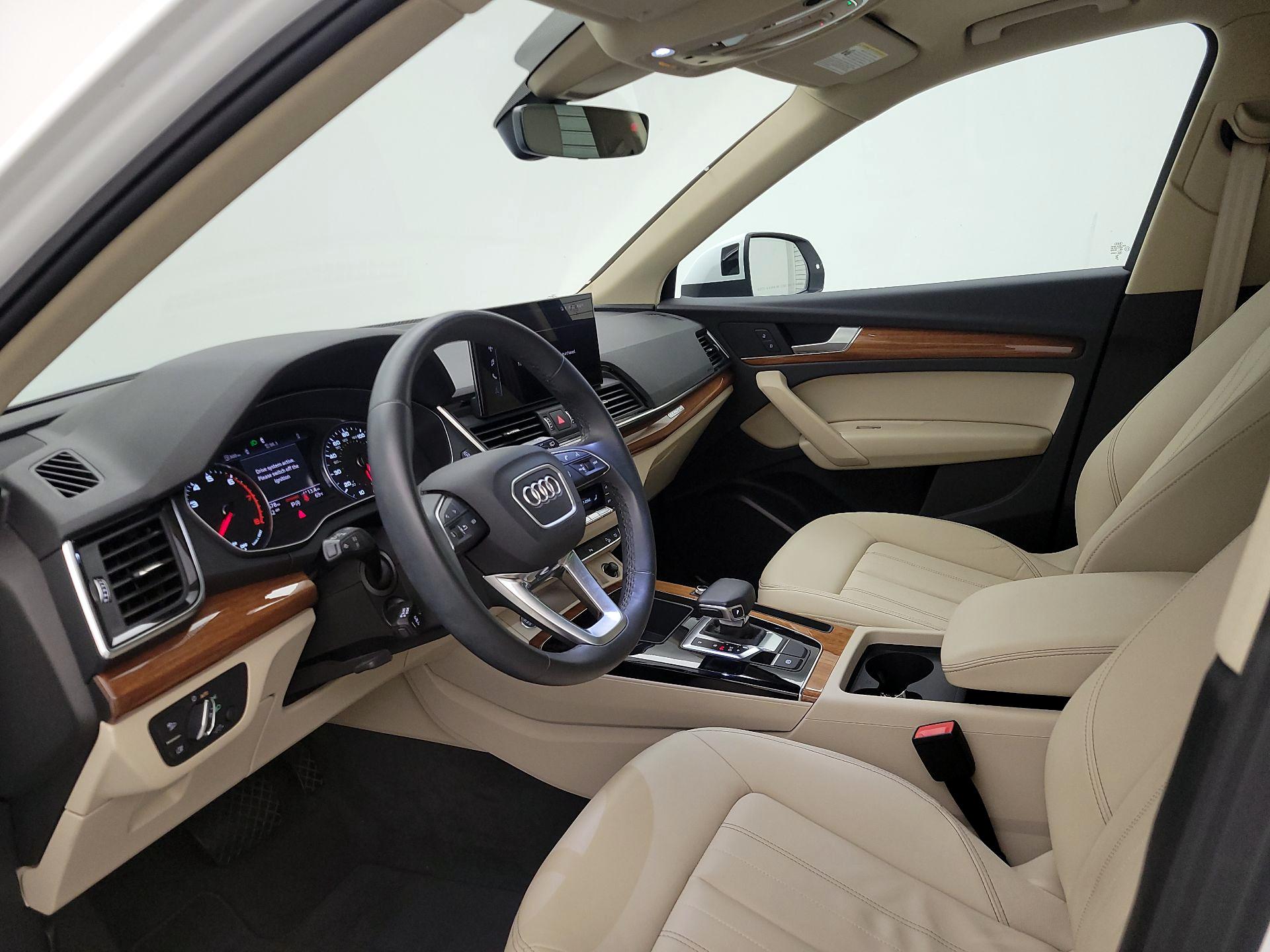 Thumbnail: 2023 Audi Q5 - 11