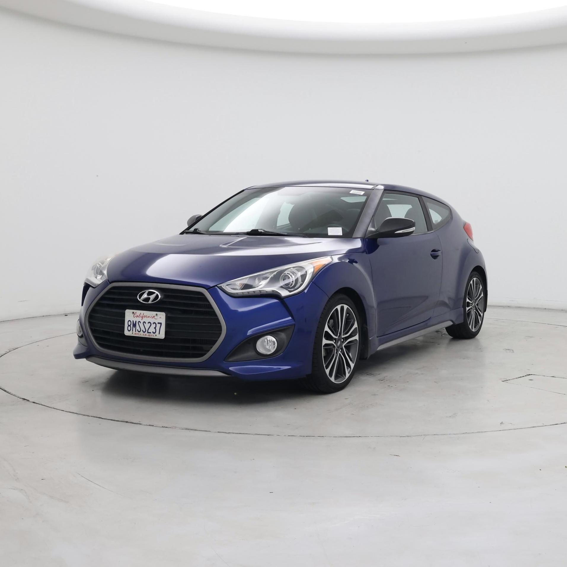 Thumbnail: 2016 Hyundai Veloster - 4