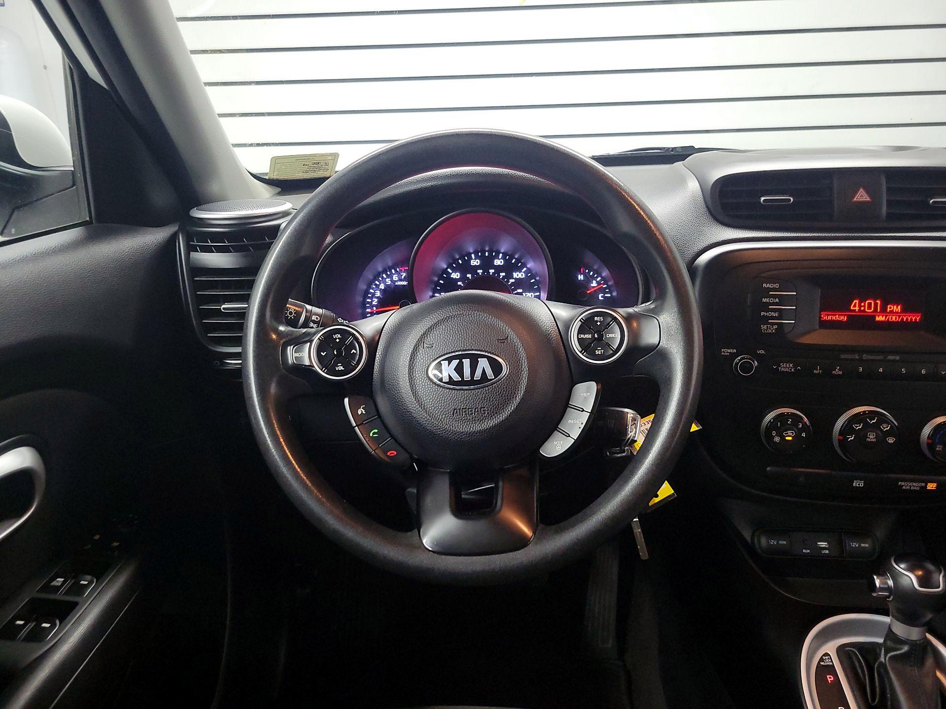 Thumbnail: 2016 Kia Soul - 10