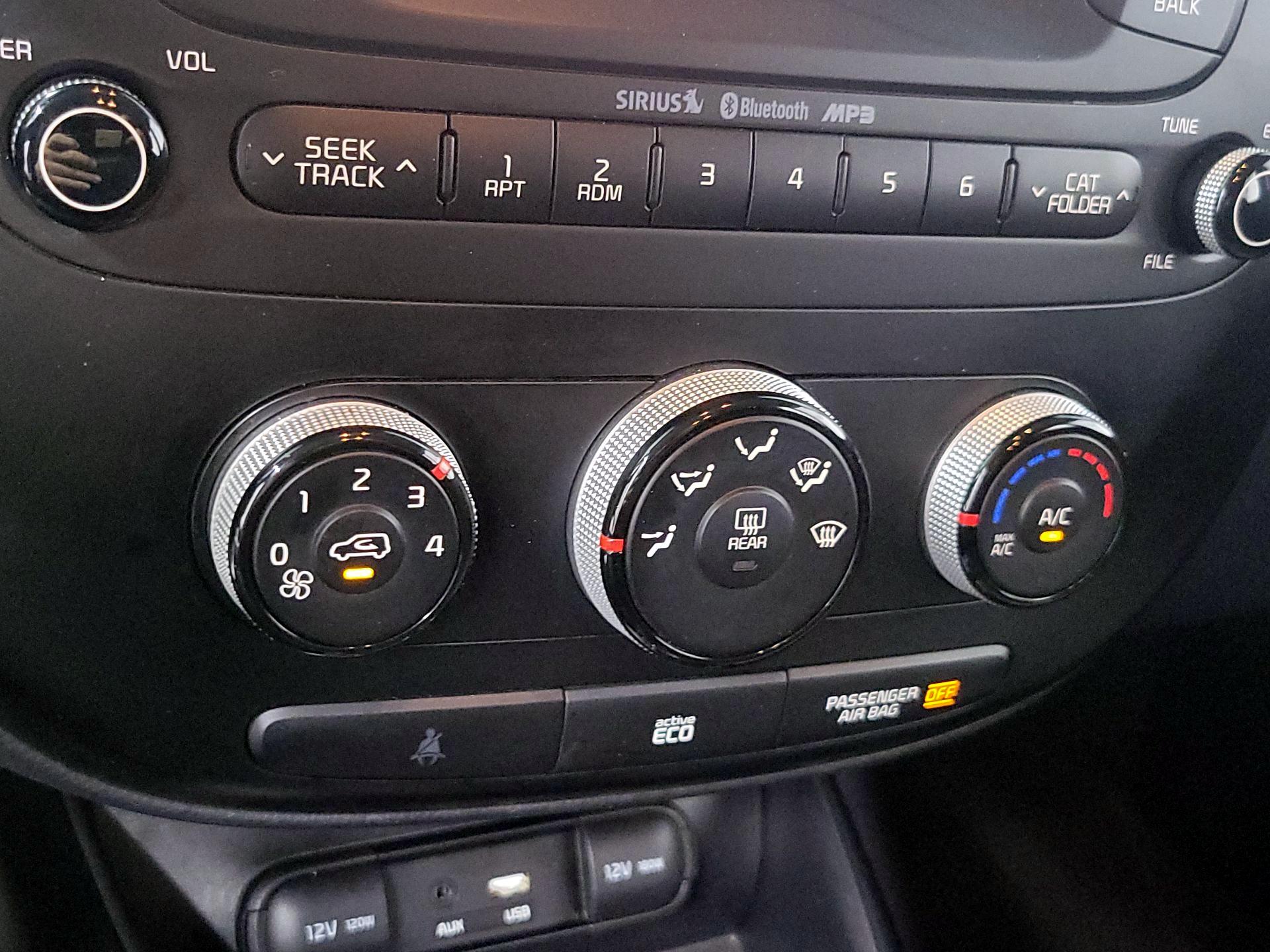 Thumbnail: 2016 Kia Soul - 14