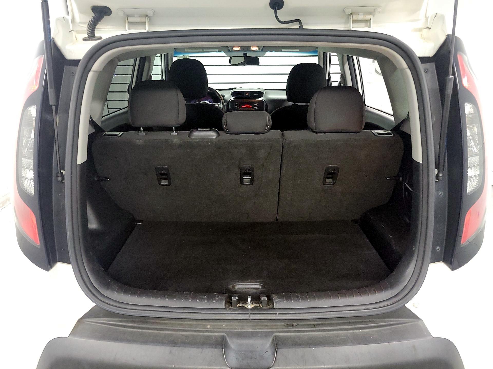 Thumbnail: 2016 Kia Soul - 17