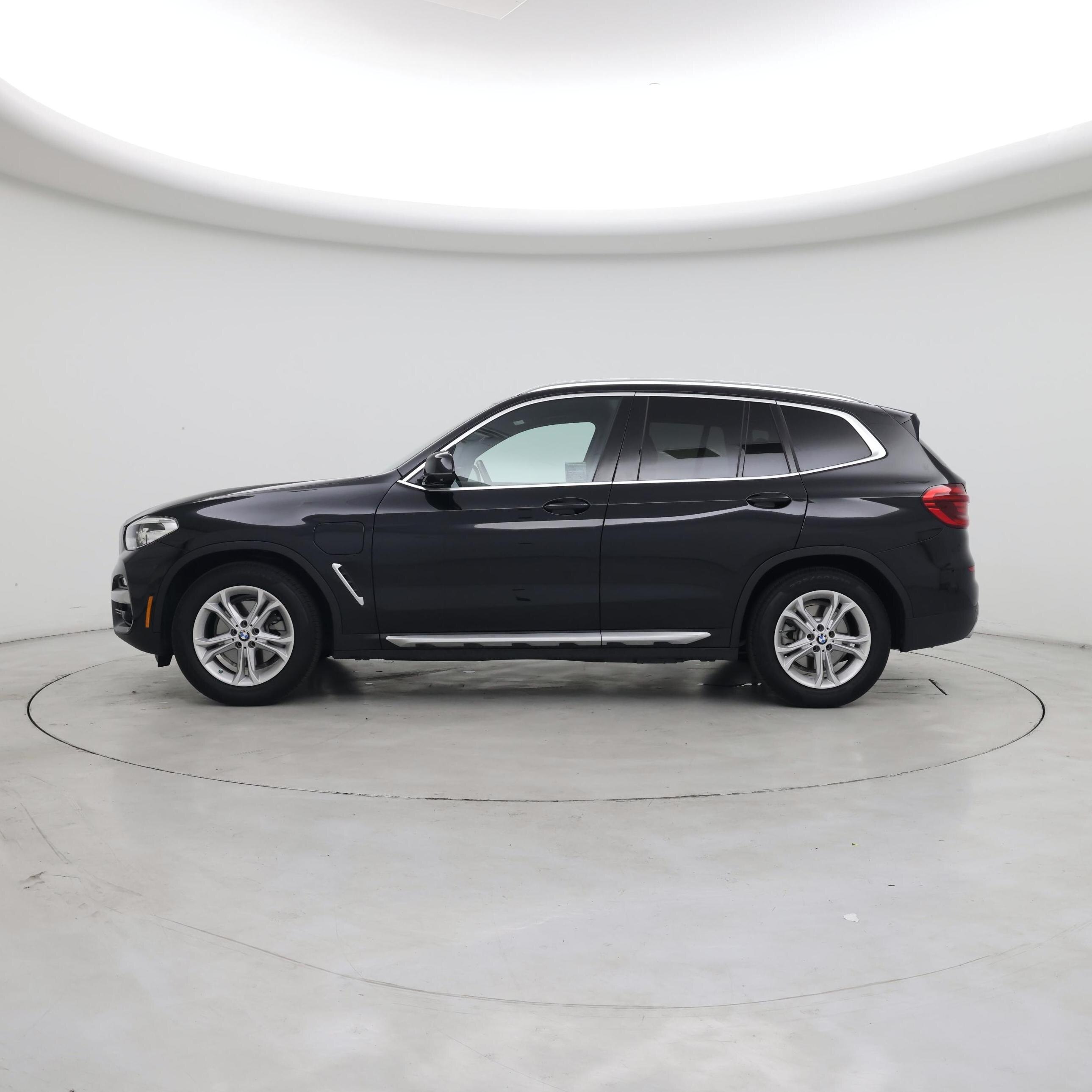 Thumbnail: 2021 BMW X3 - 3