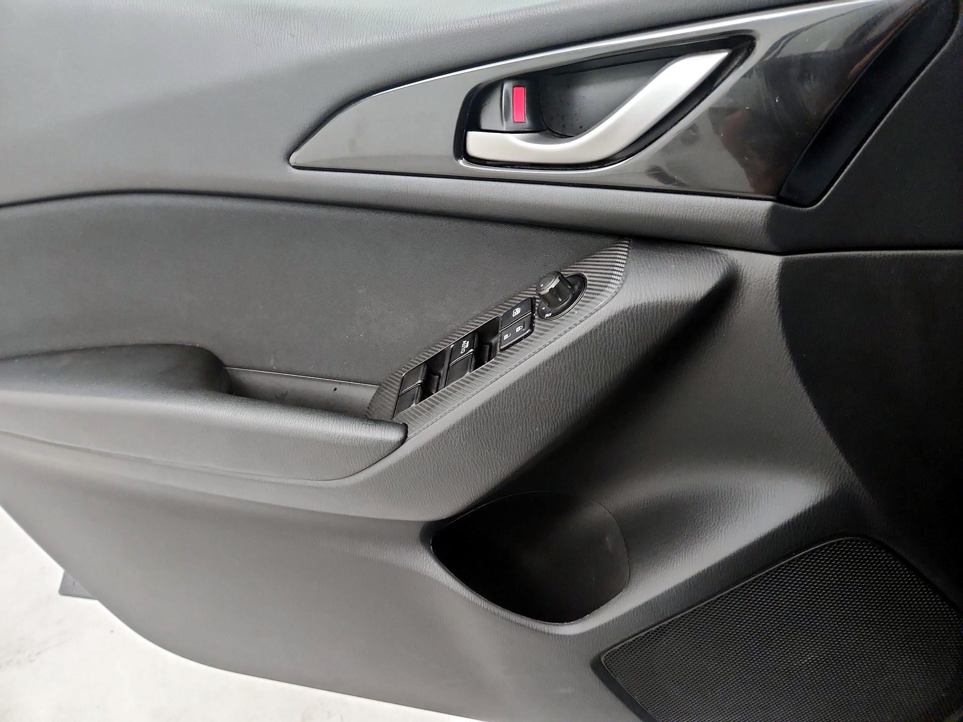 Thumbnail: 2015 Mazda Mazda3 - 12
