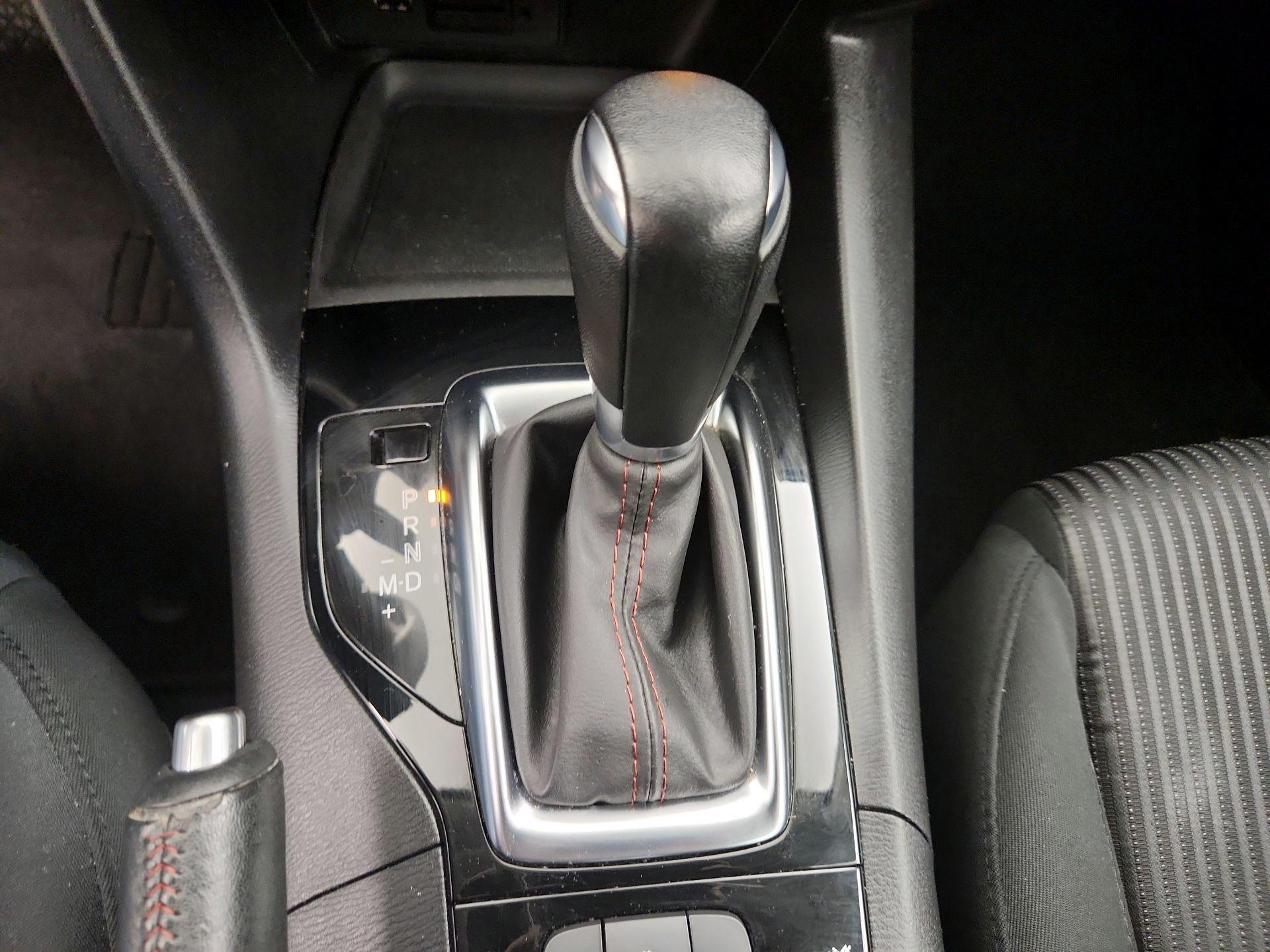 Thumbnail: 2015 Mazda Mazda3 - 17