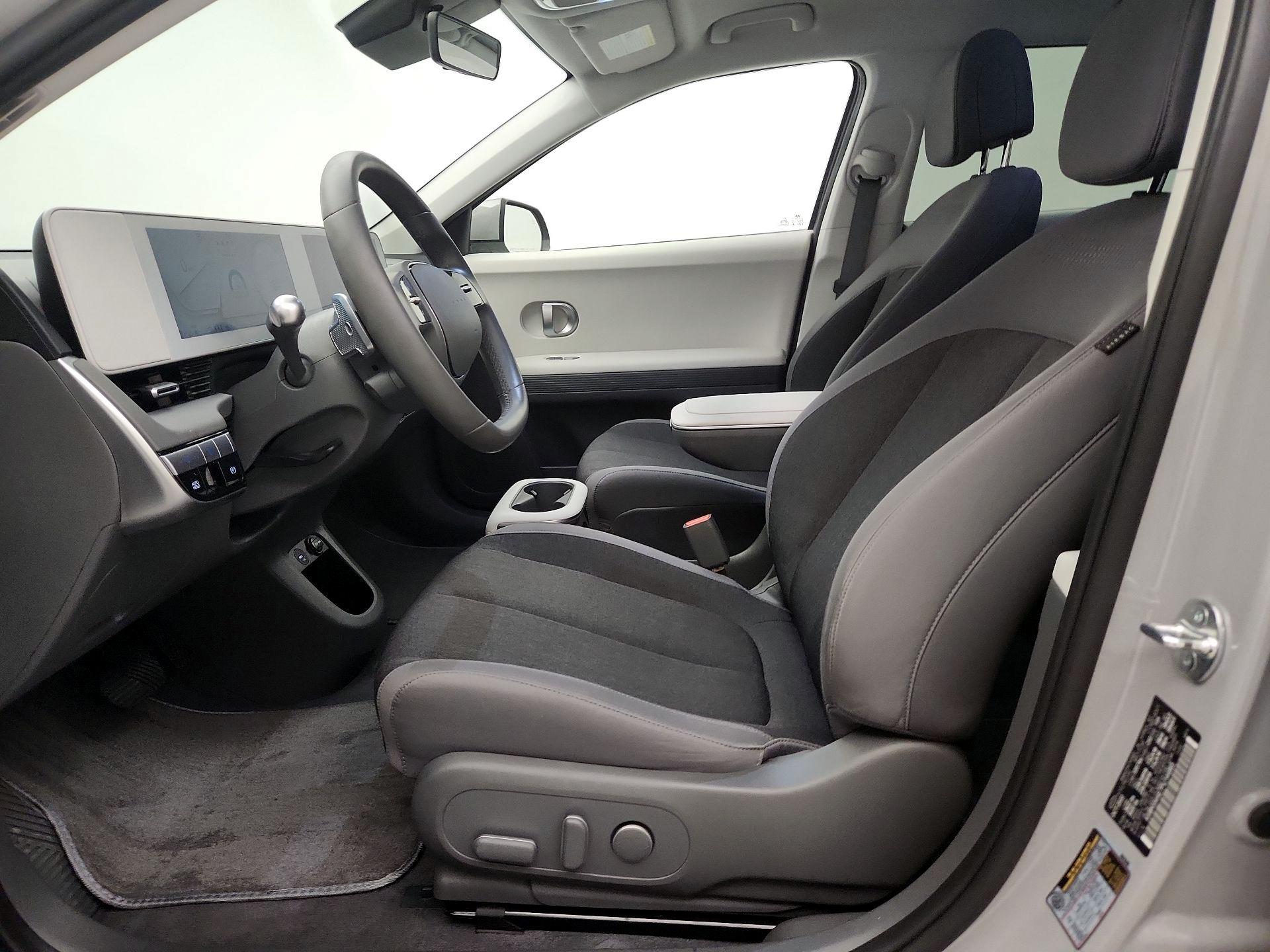 Thumbnail: 2023 Hyundai Ioniq 5 - 11