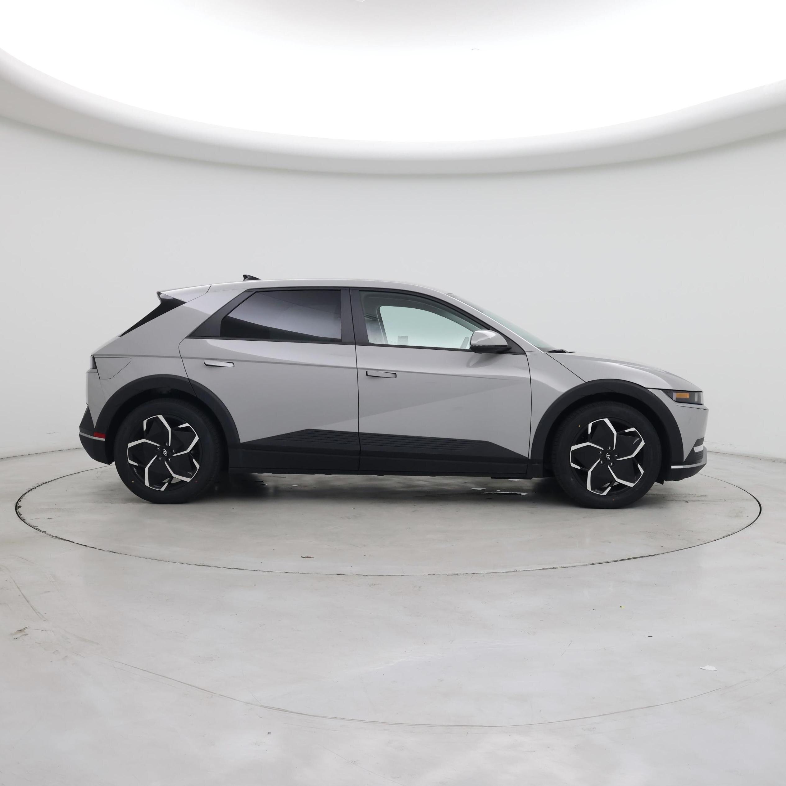 Thumbnail: 2023 Hyundai Ioniq 5 - 7