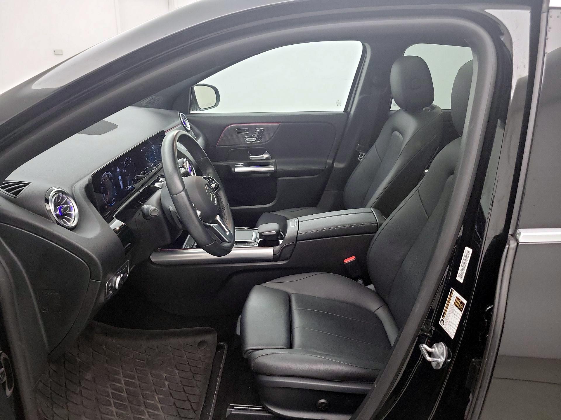 Thumbnail: 2022 Mercedes-Benz GLA - 11