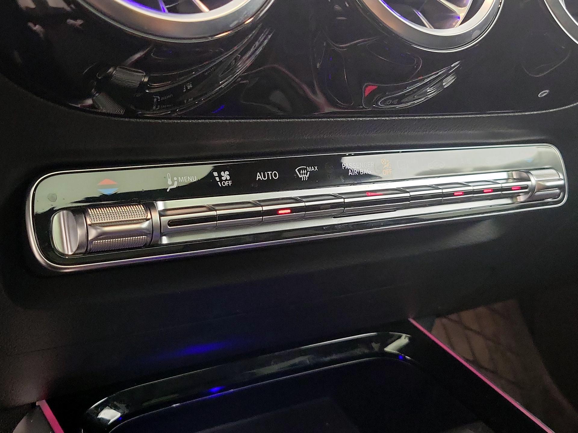 Thumbnail: 2022 Mercedes-Benz GLA - 16