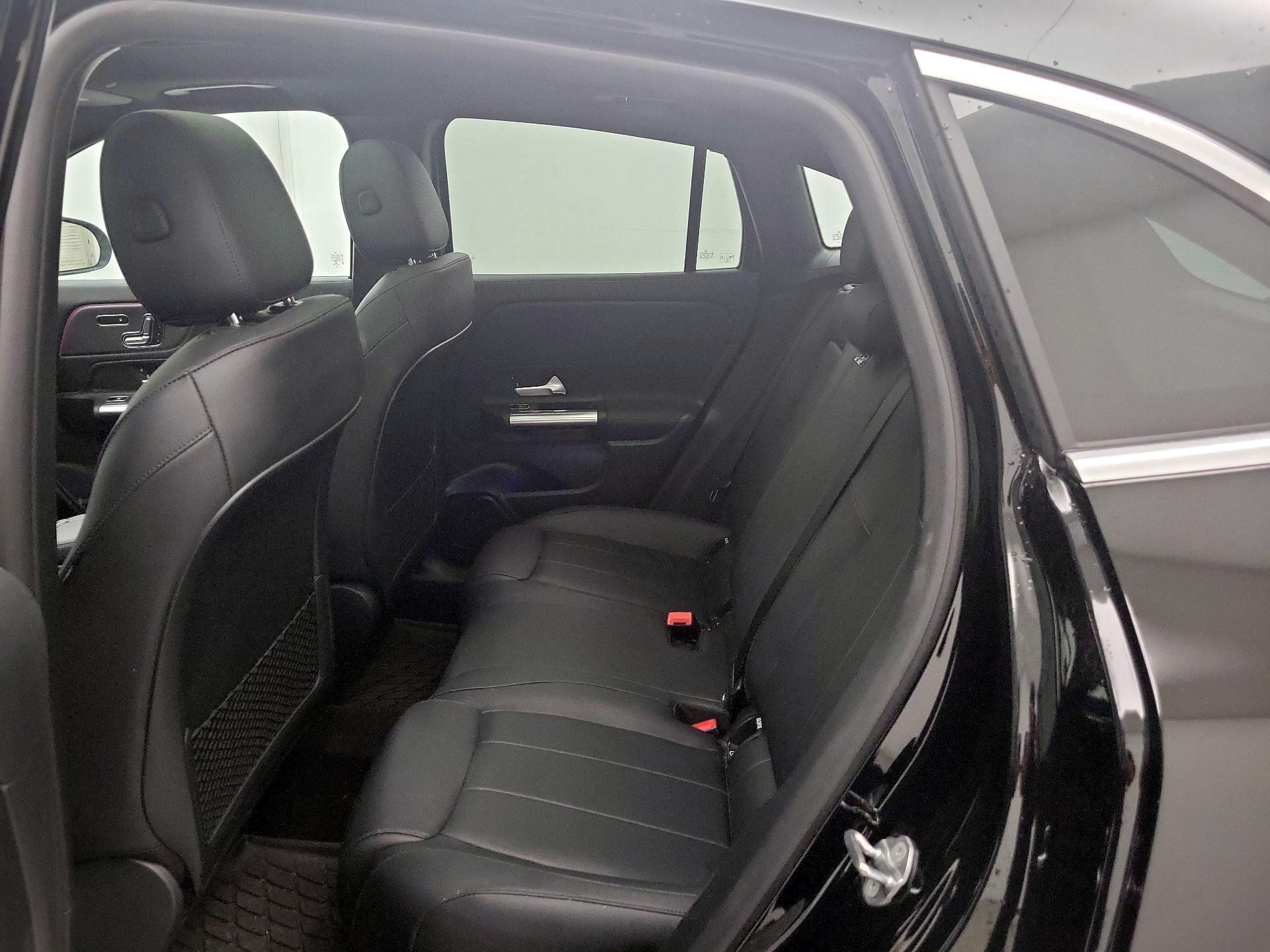 Thumbnail: 2022 Mercedes-Benz GLA - 20