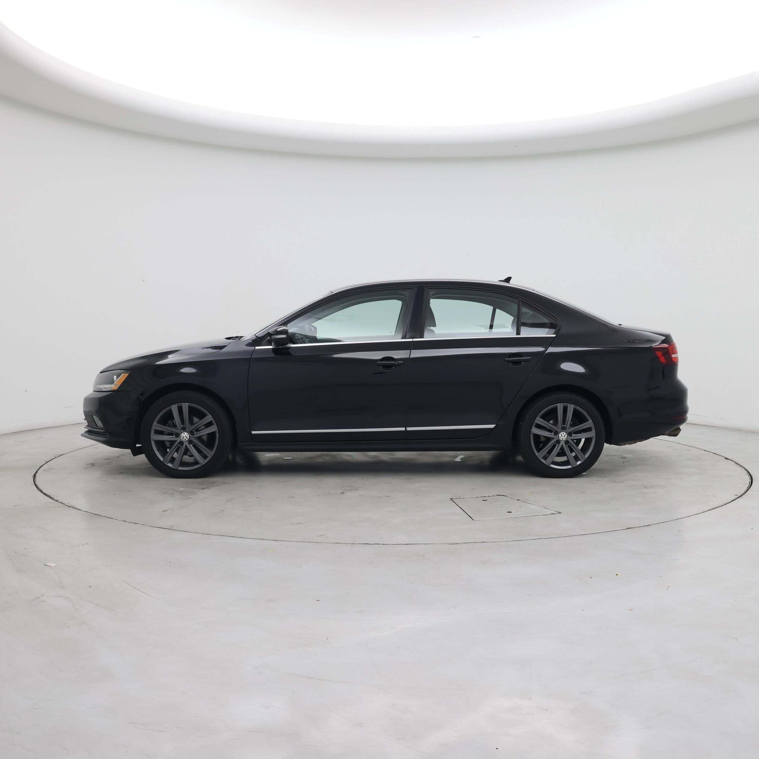 Thumbnail: 2018 Volkswagen Jetta - 3