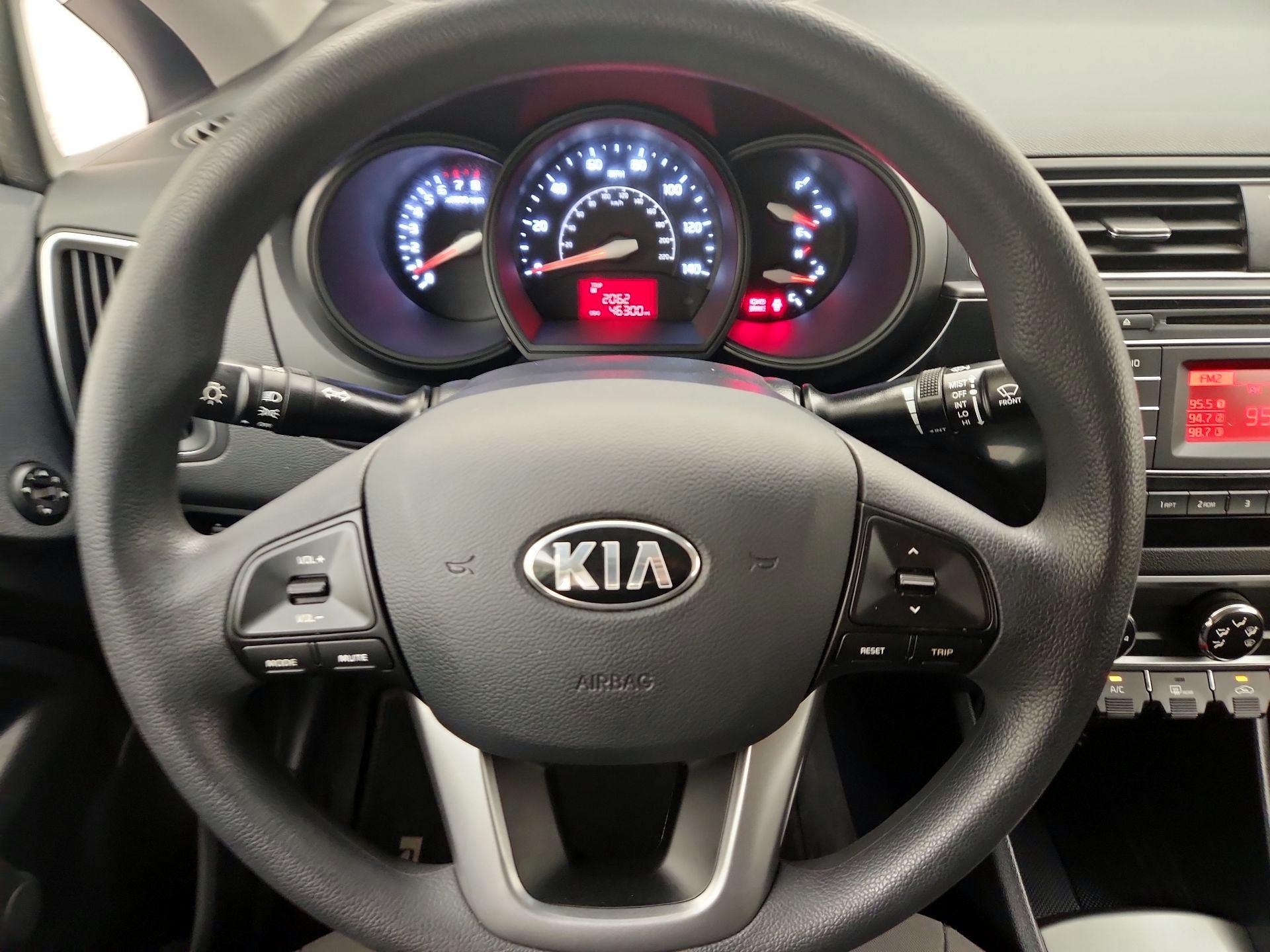 Thumbnail: 2017 Kia Rio - 10