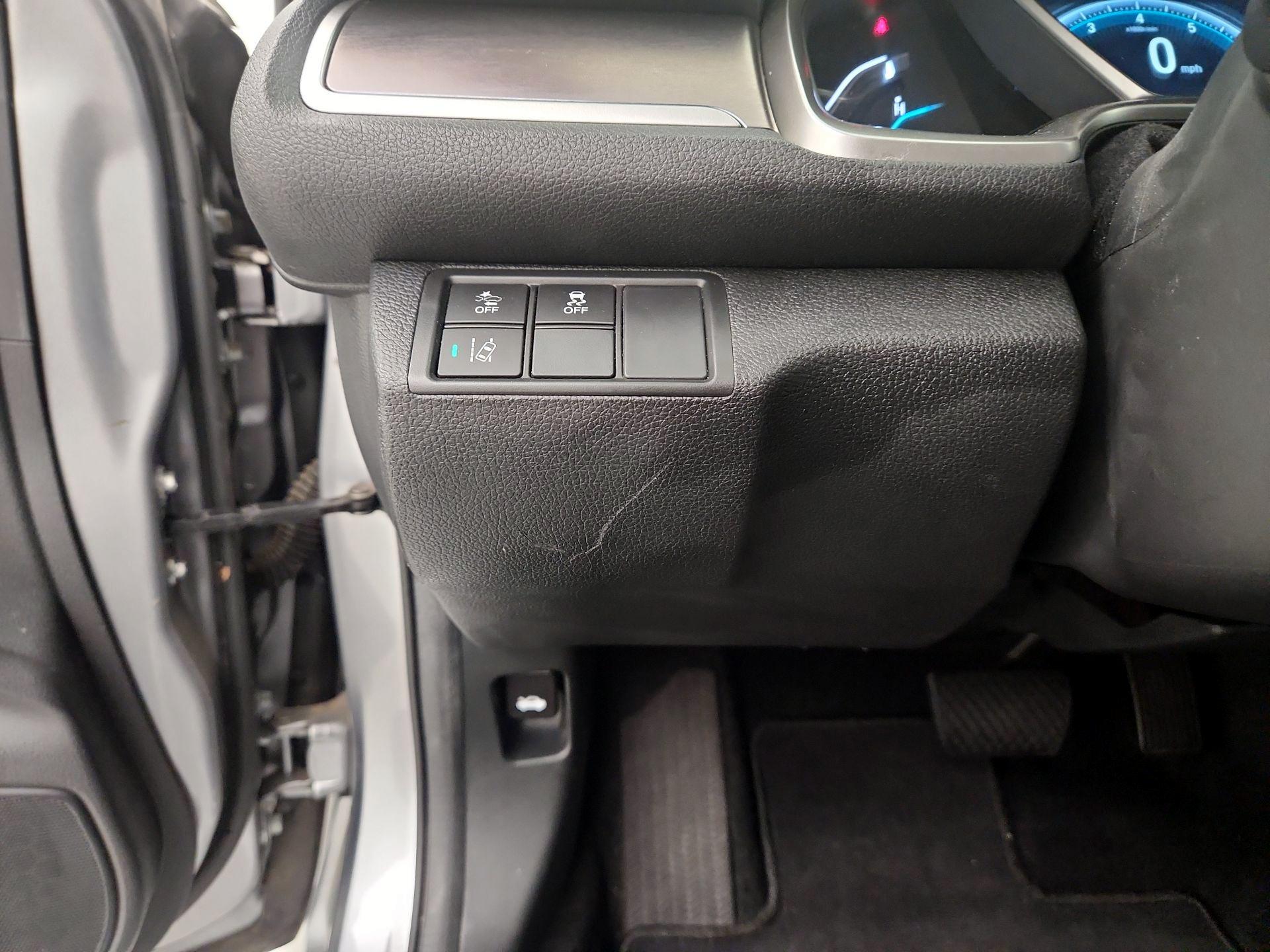 Thumbnail: 2016 Honda Civic - 13