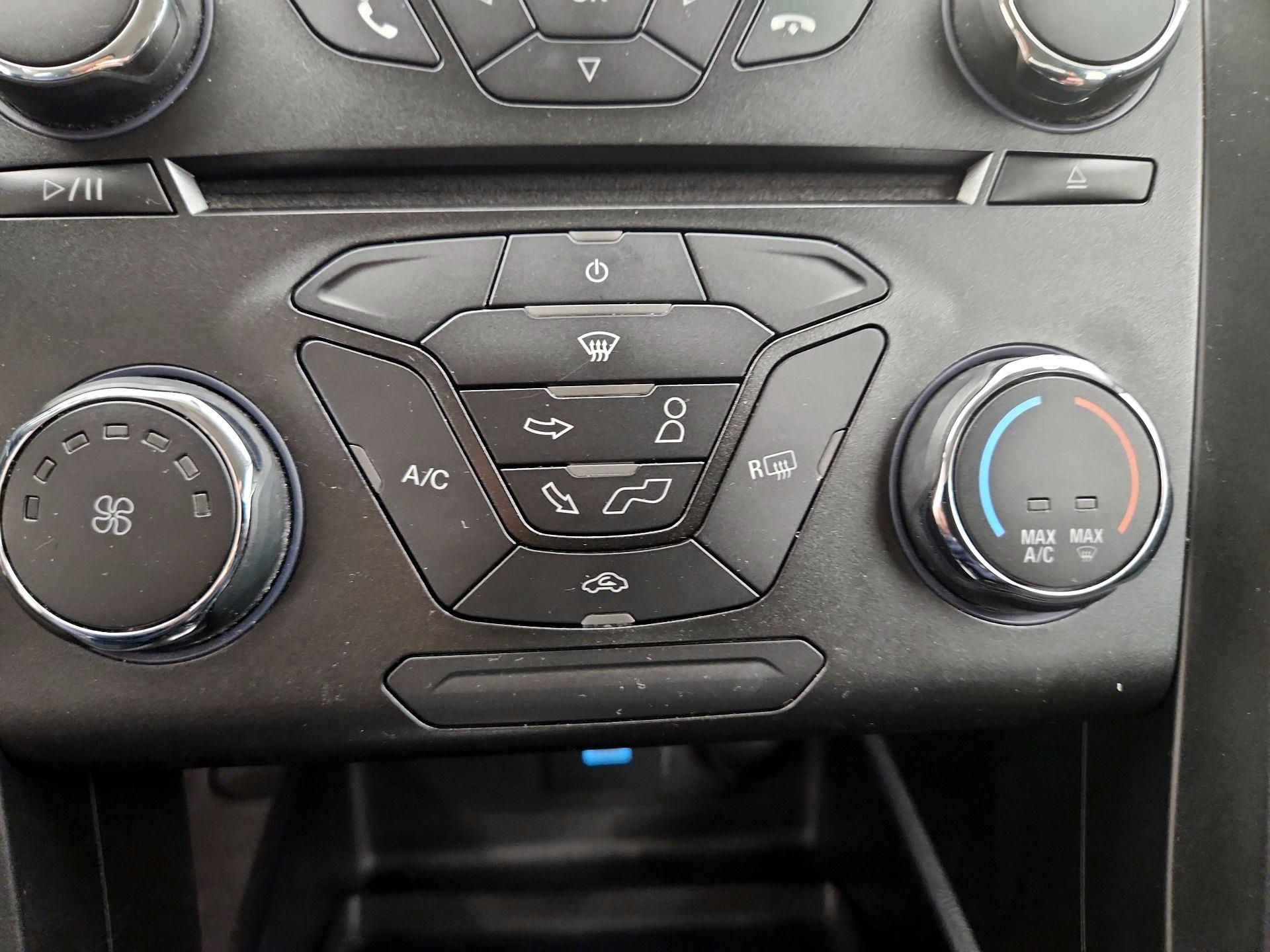 Thumbnail: 2018 Ford Fusion - 15