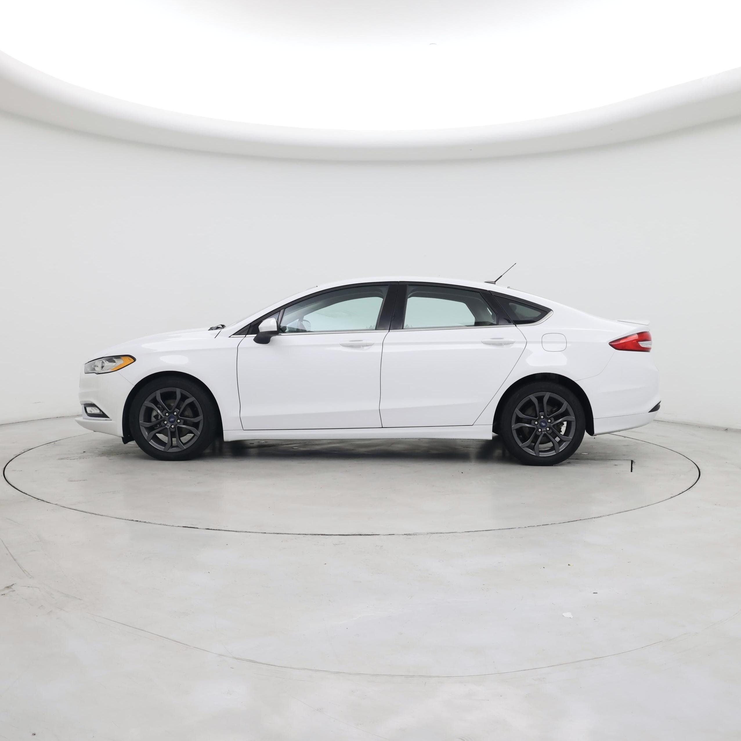 Thumbnail: 2018 Ford Fusion - 3