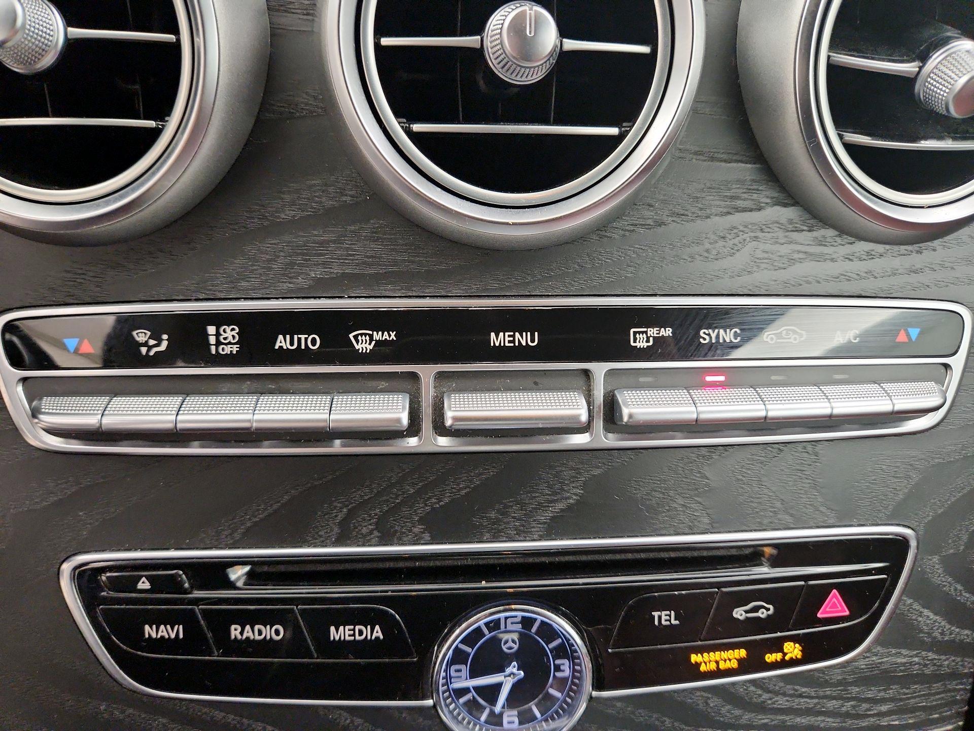 Thumbnail: 2018 Mercedes-Benz C-Class - 16