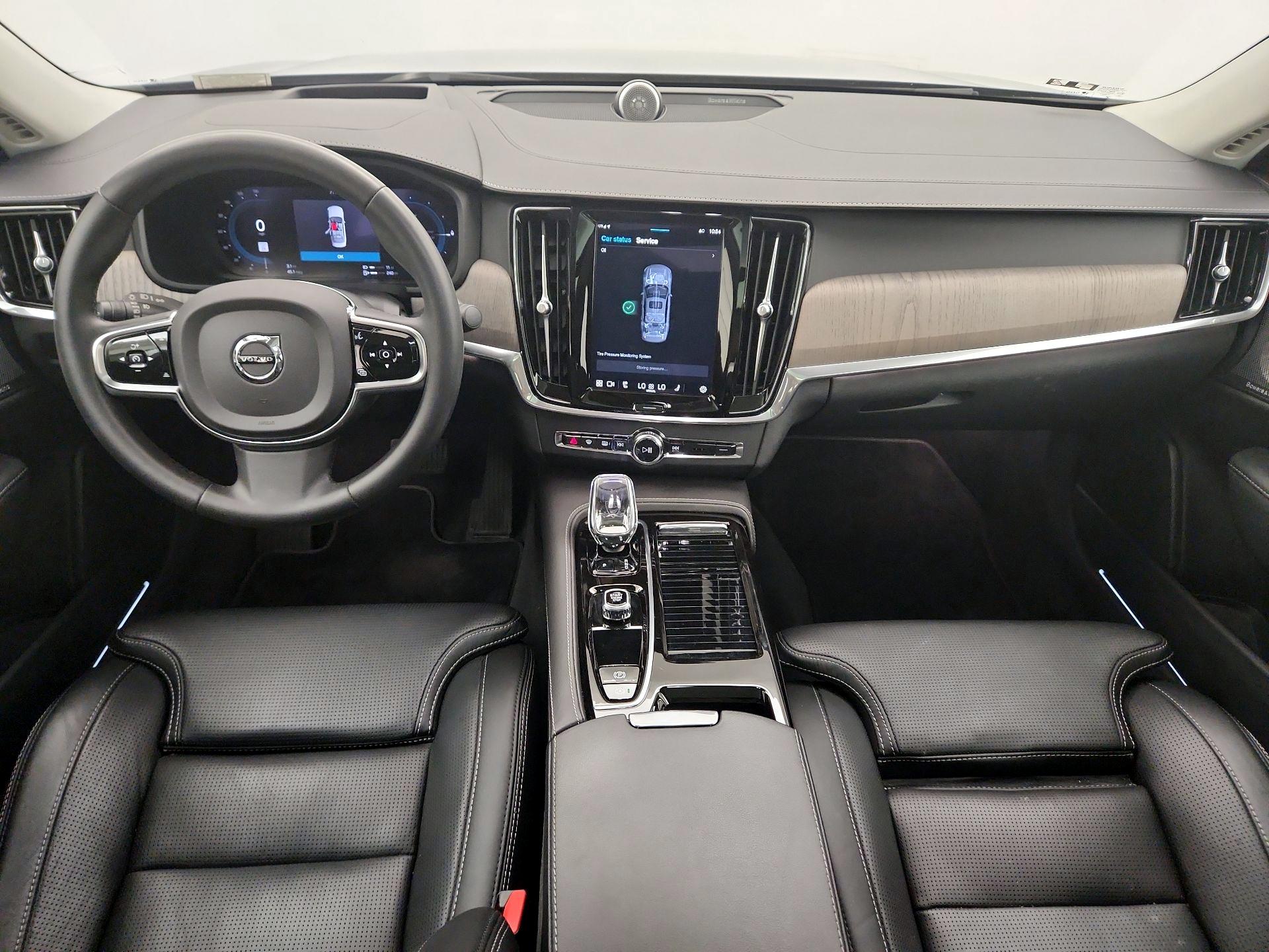 Thumbnail: 2023 Volvo S90 - 9