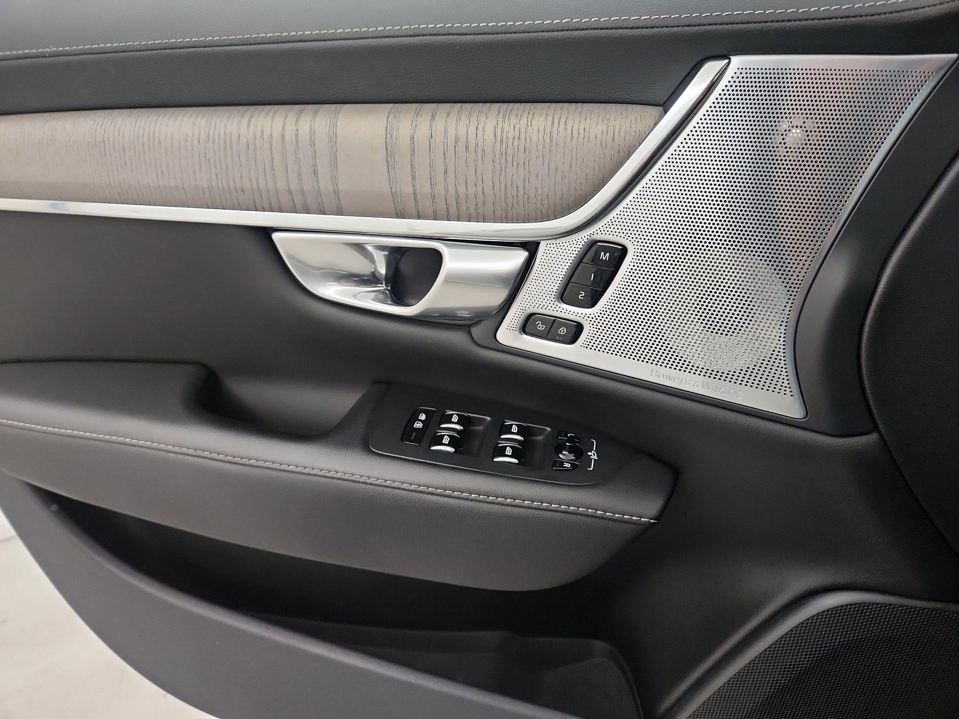 Thumbnail: 2023 Volvo S90 - 12