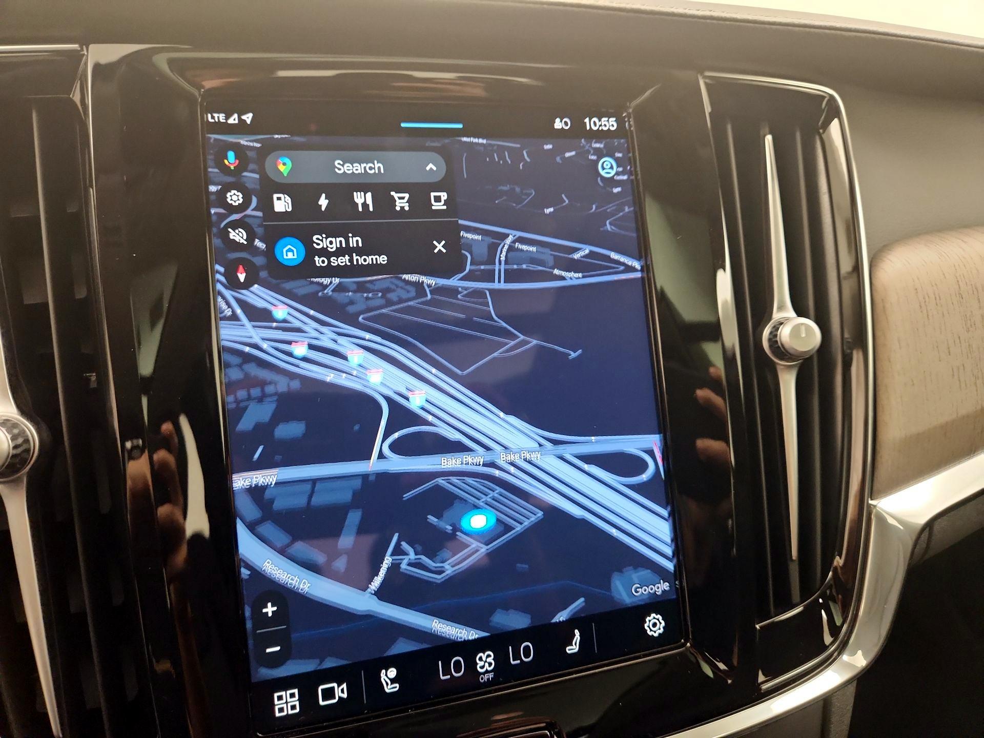 Thumbnail: 2023 Volvo S90 - 14