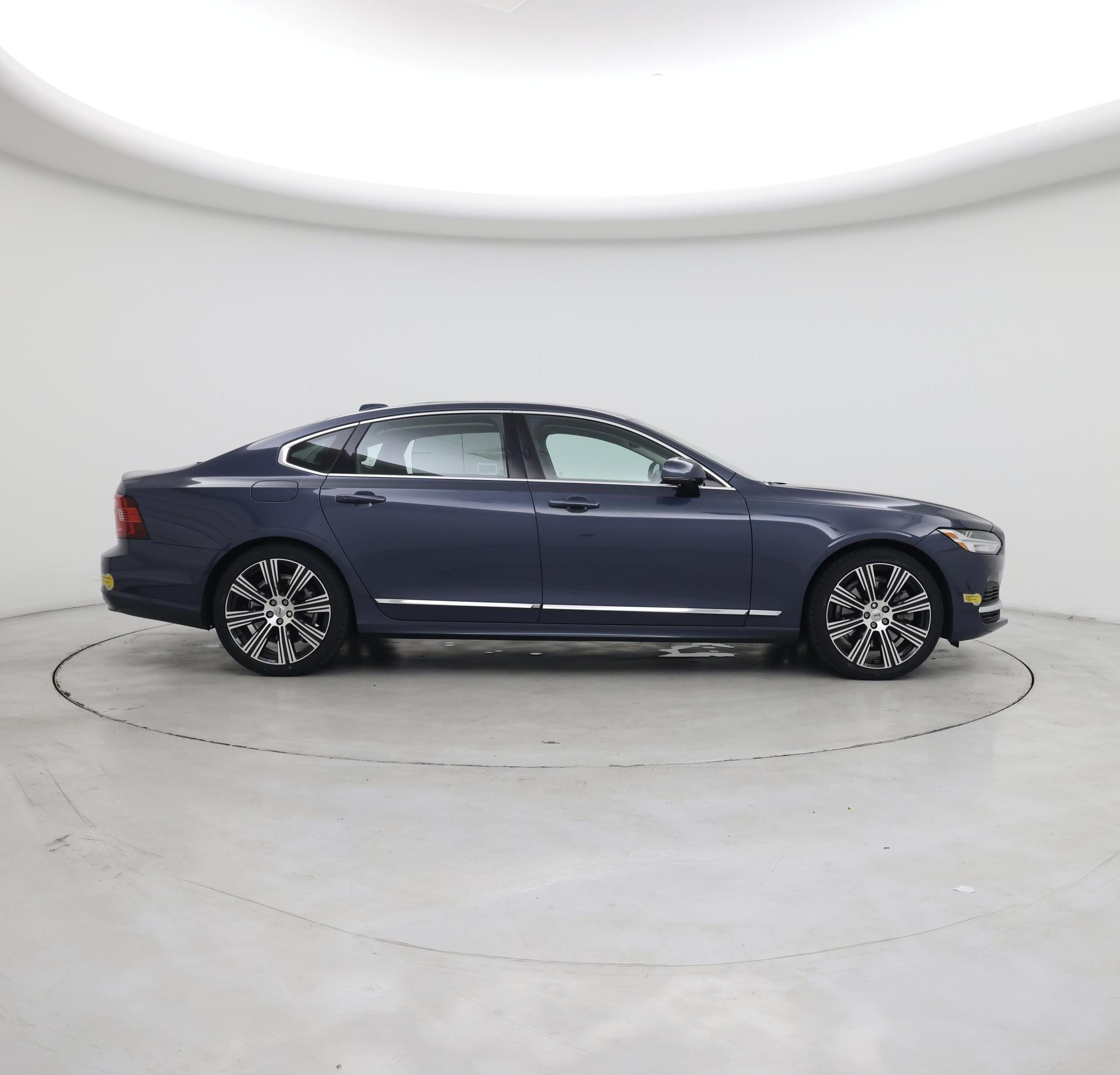 Thumbnail: 2023 Volvo S90 - 7