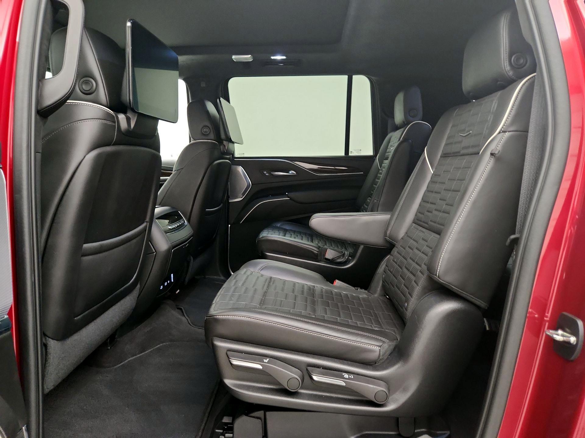 Thumbnail: 2023 Cadillac Escalade - 20