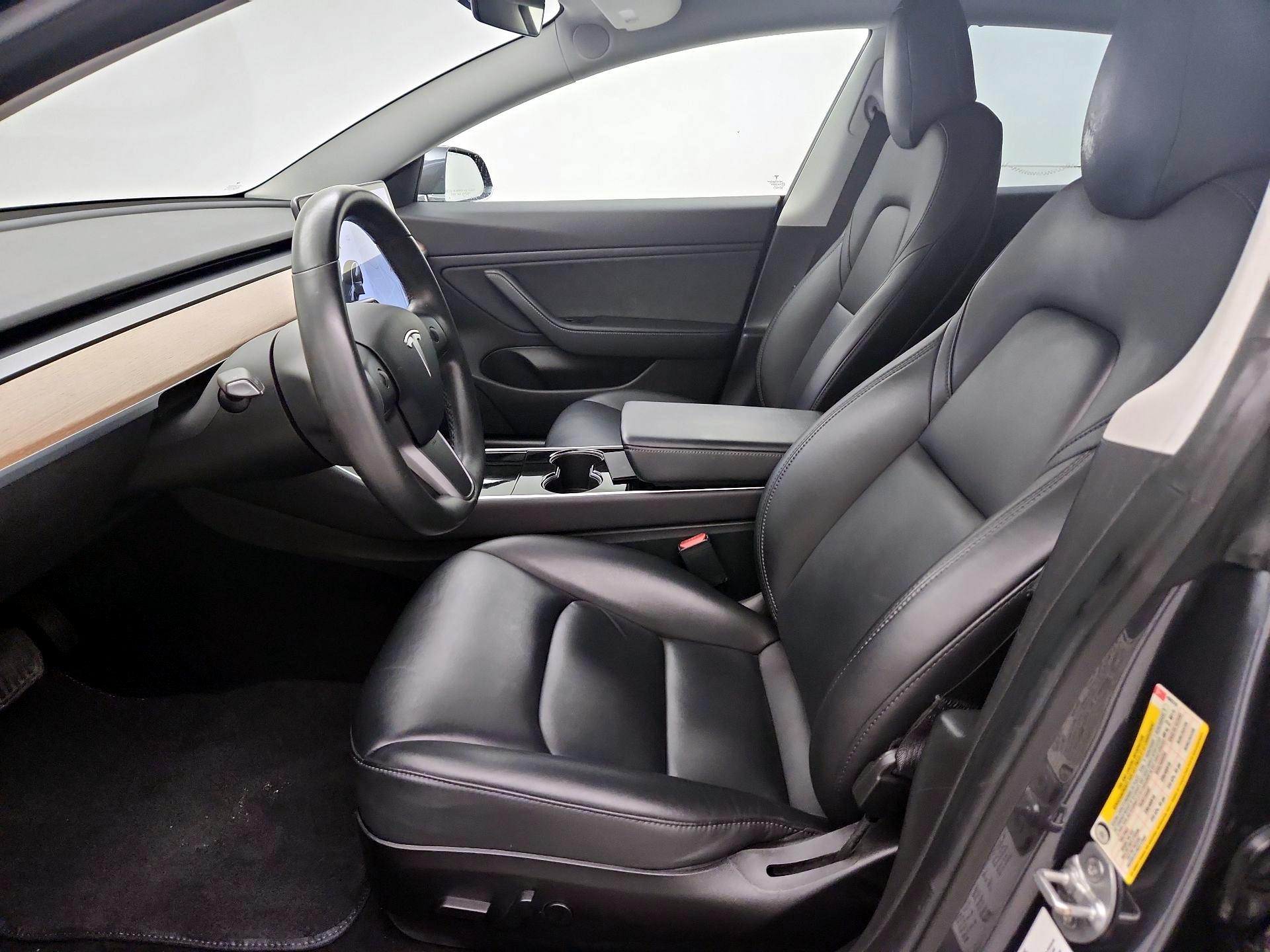 Thumbnail: 2019 Tesla Model 3 - 11