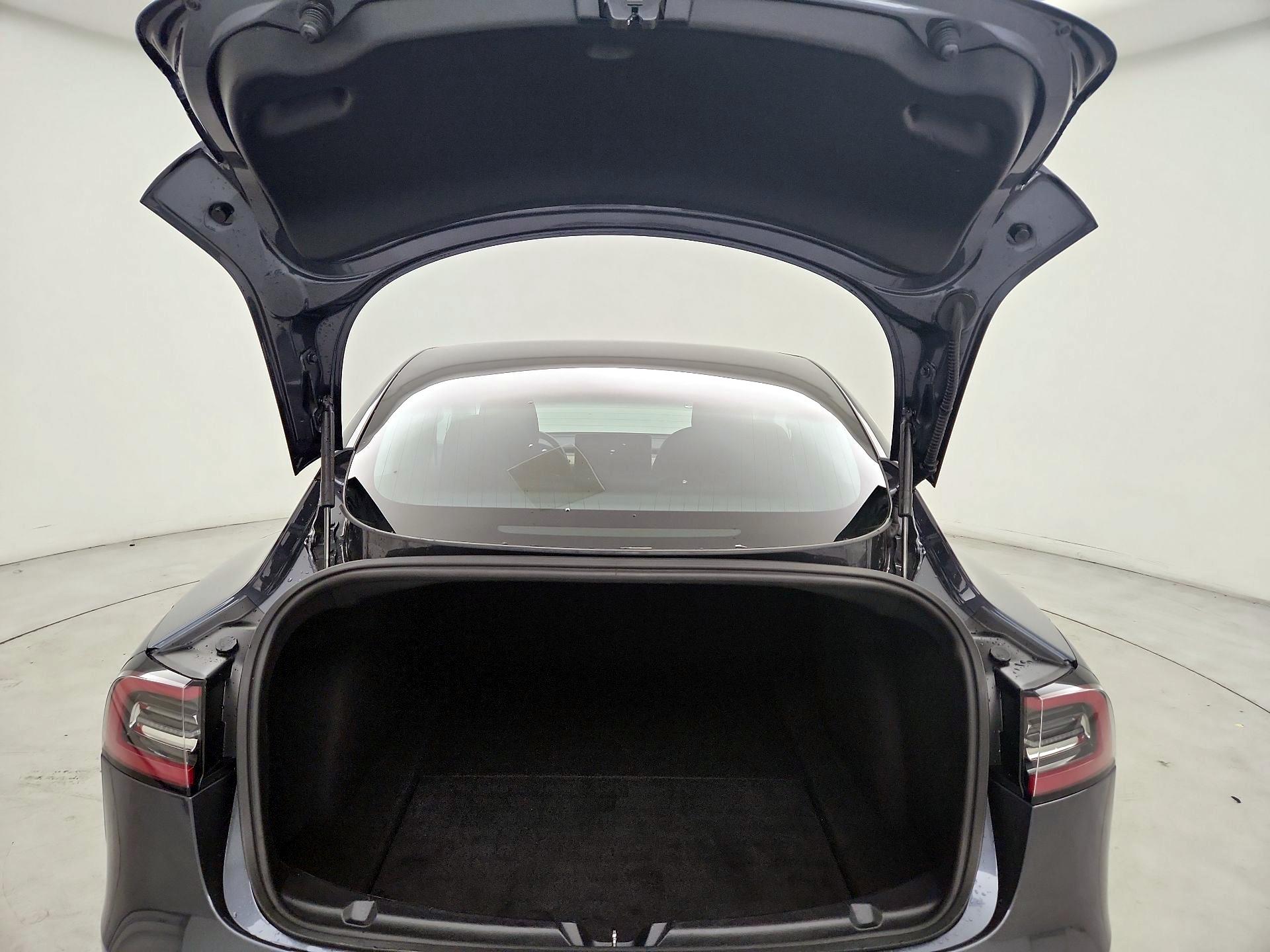 Thumbnail: 2019 Tesla Model 3 - 19