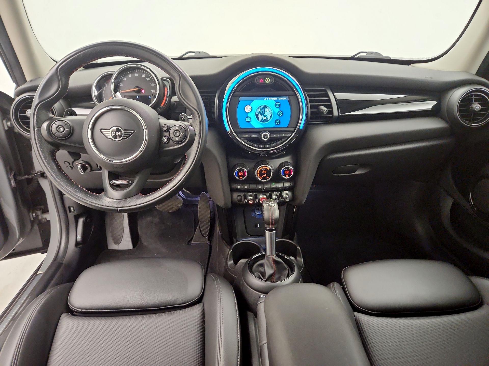 Thumbnail: 2019 MINI Cooper Hardtop - 9