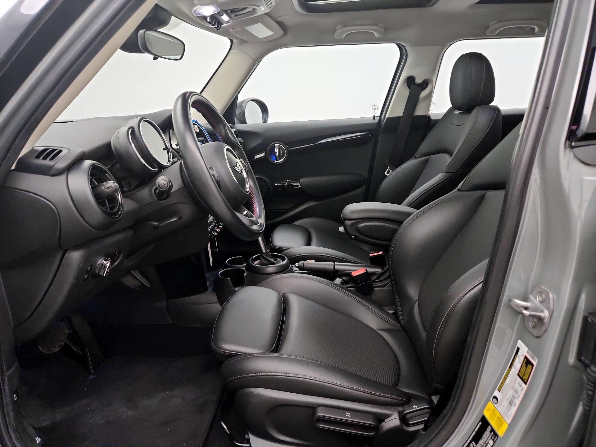 Thumbnail: 2019 MINI Cooper Hardtop - 11