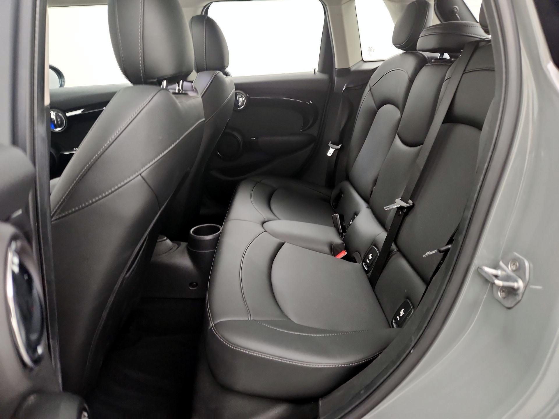 Thumbnail: 2019 MINI Cooper Hardtop - 20