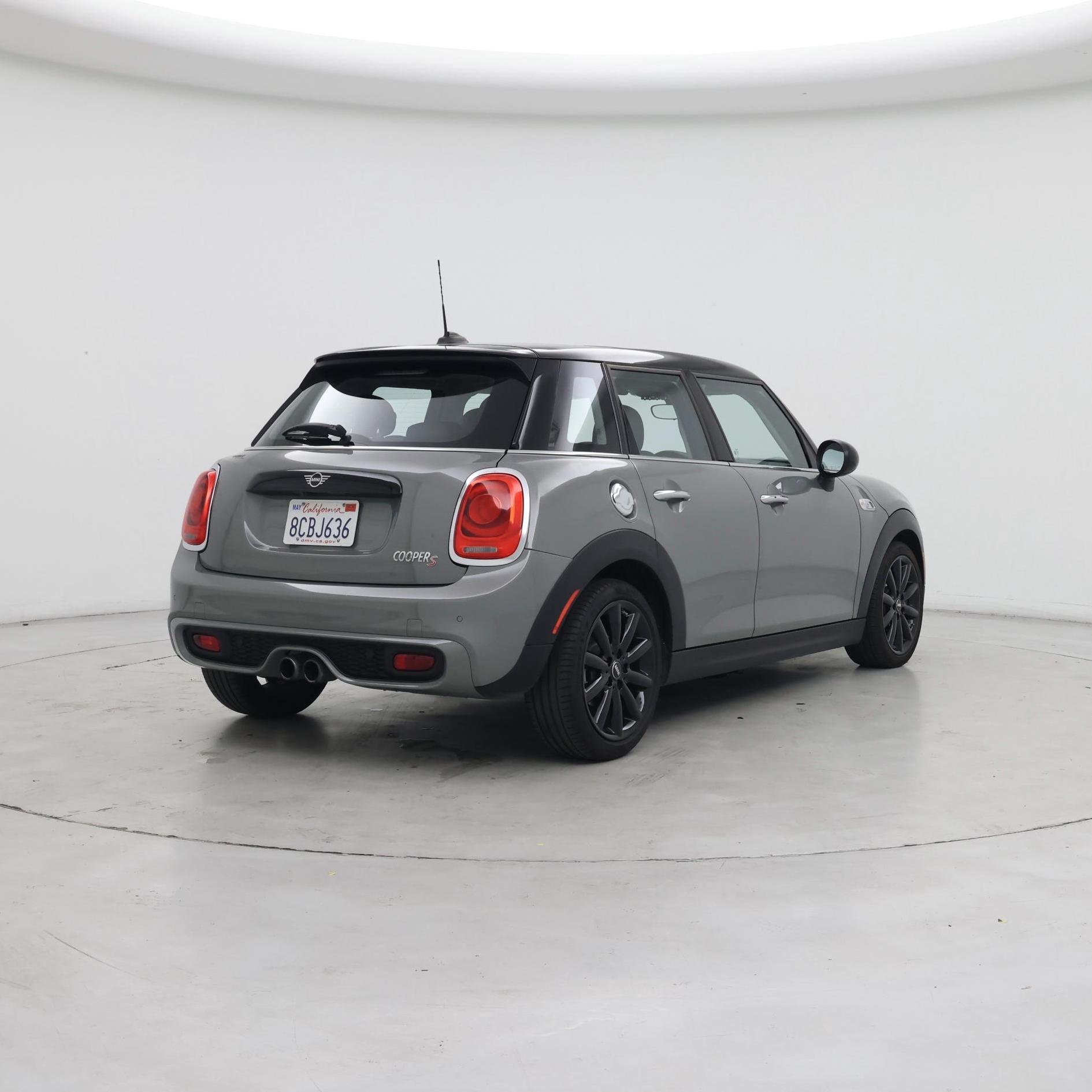 Thumbnail: 2019 MINI Cooper Hardtop - 8