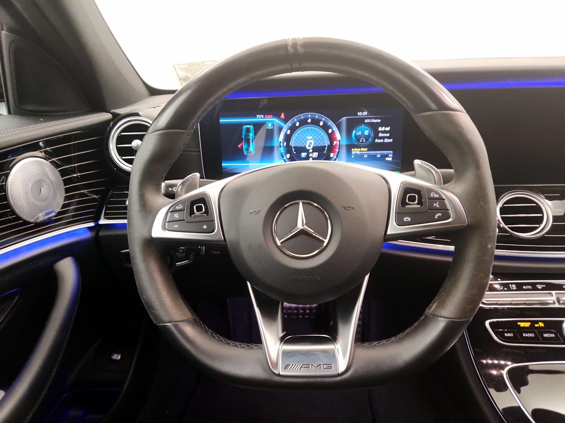 Thumbnail: 2018 Mercedes-Benz E-Class - 10