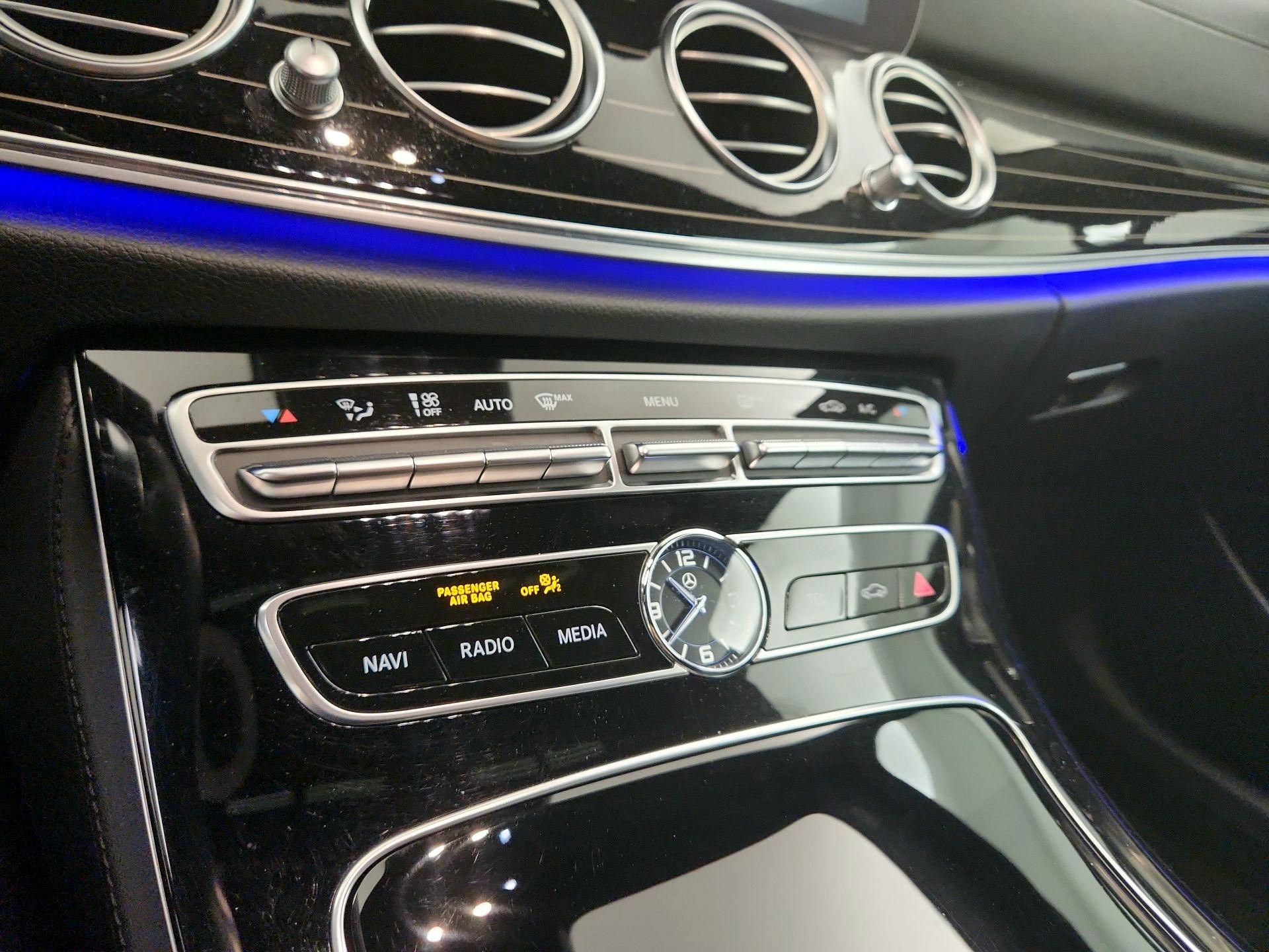 Thumbnail: 2018 Mercedes-Benz E-Class - 17