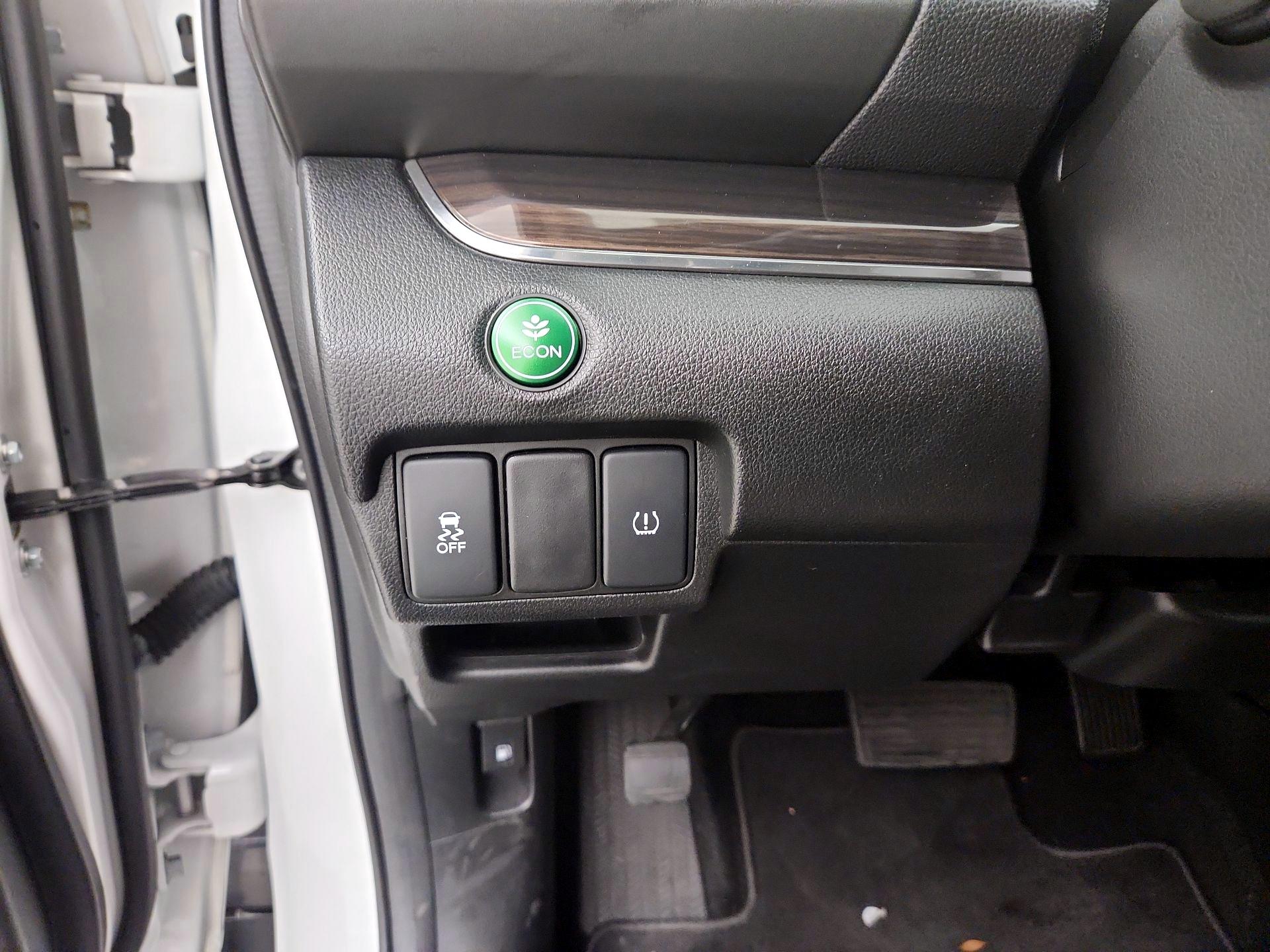 Thumbnail: 2015 Honda CR-V - 13