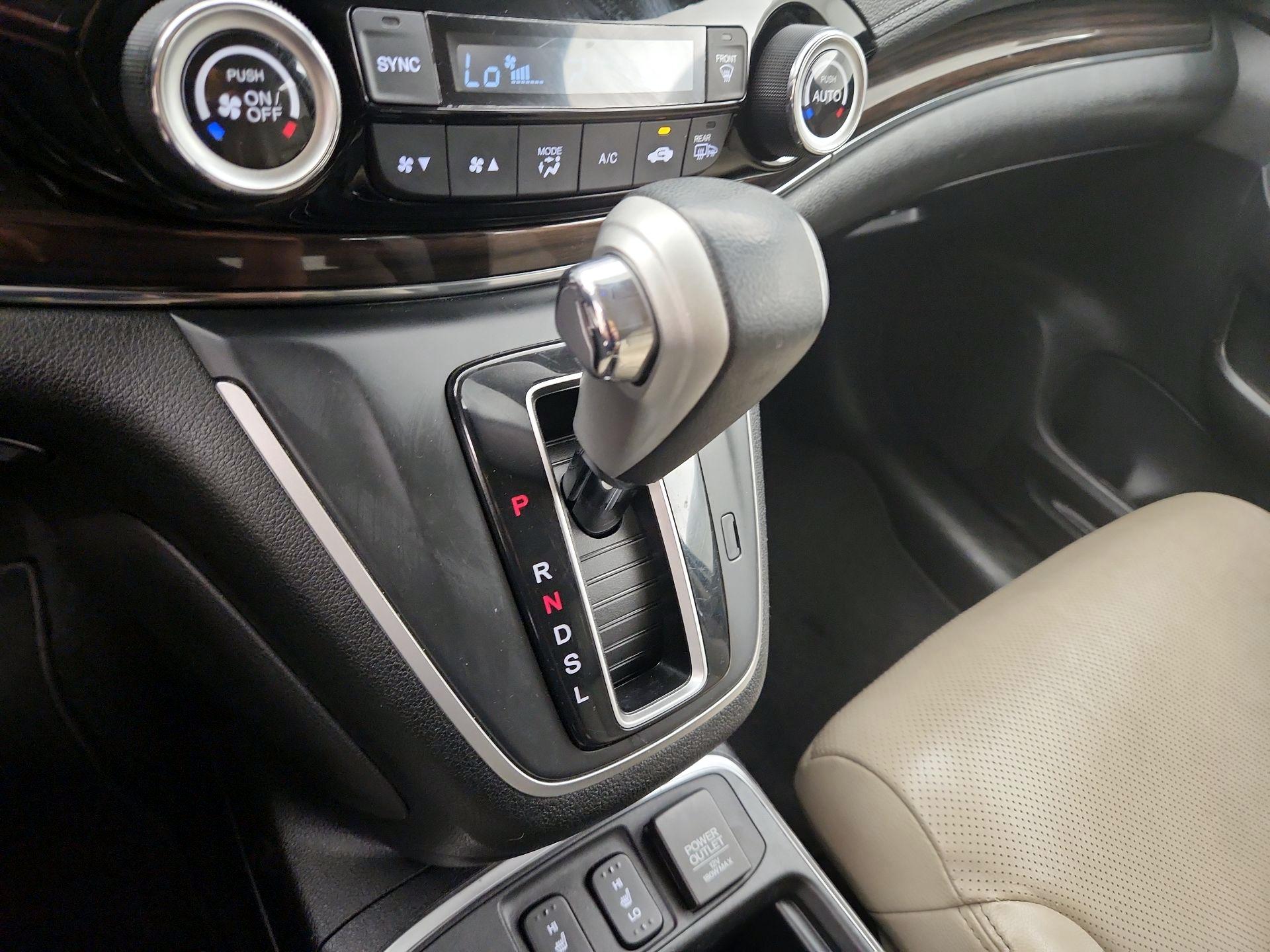 Thumbnail: 2015 Honda CR-V - 17