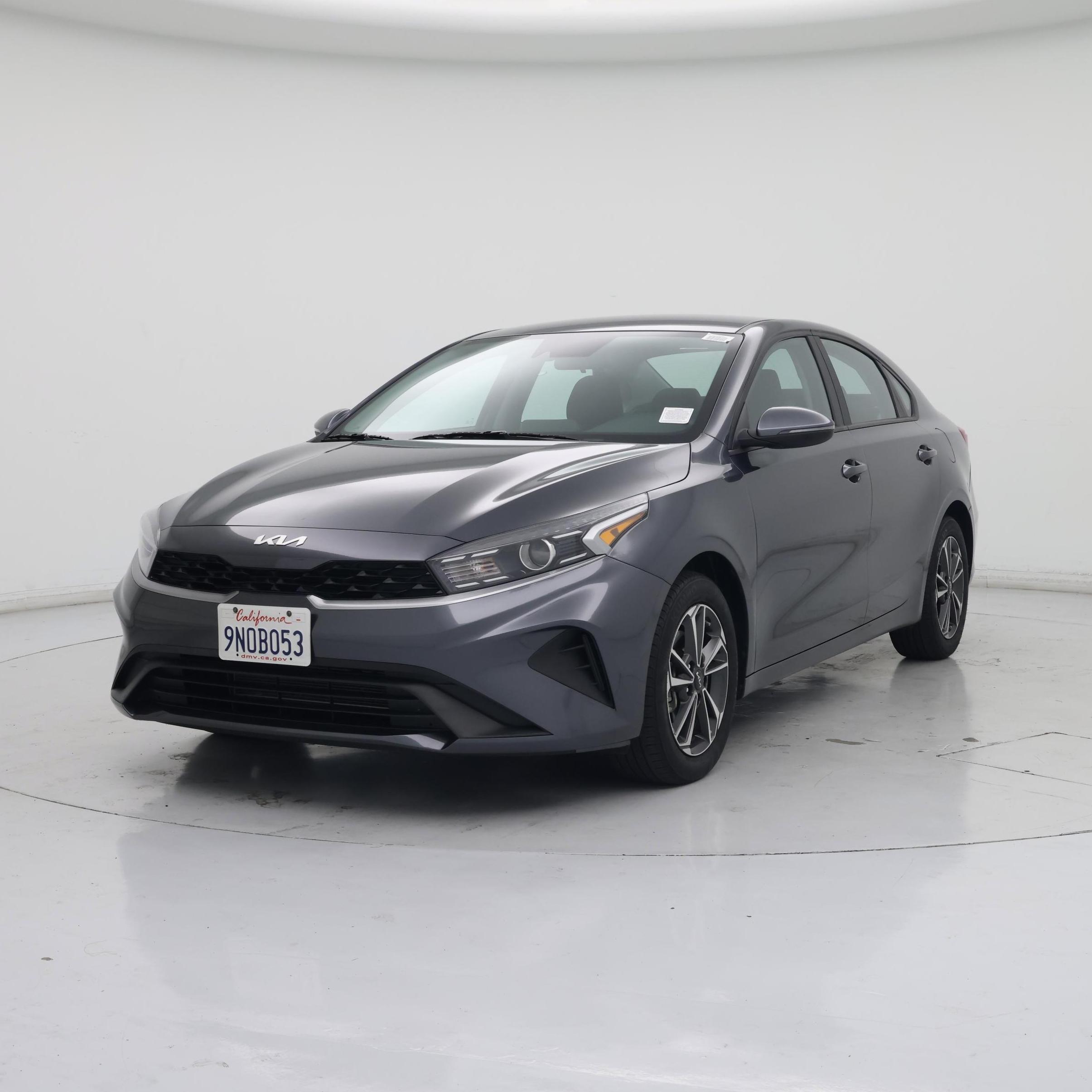 Thumbnail: 2024 Kia Forte - 4