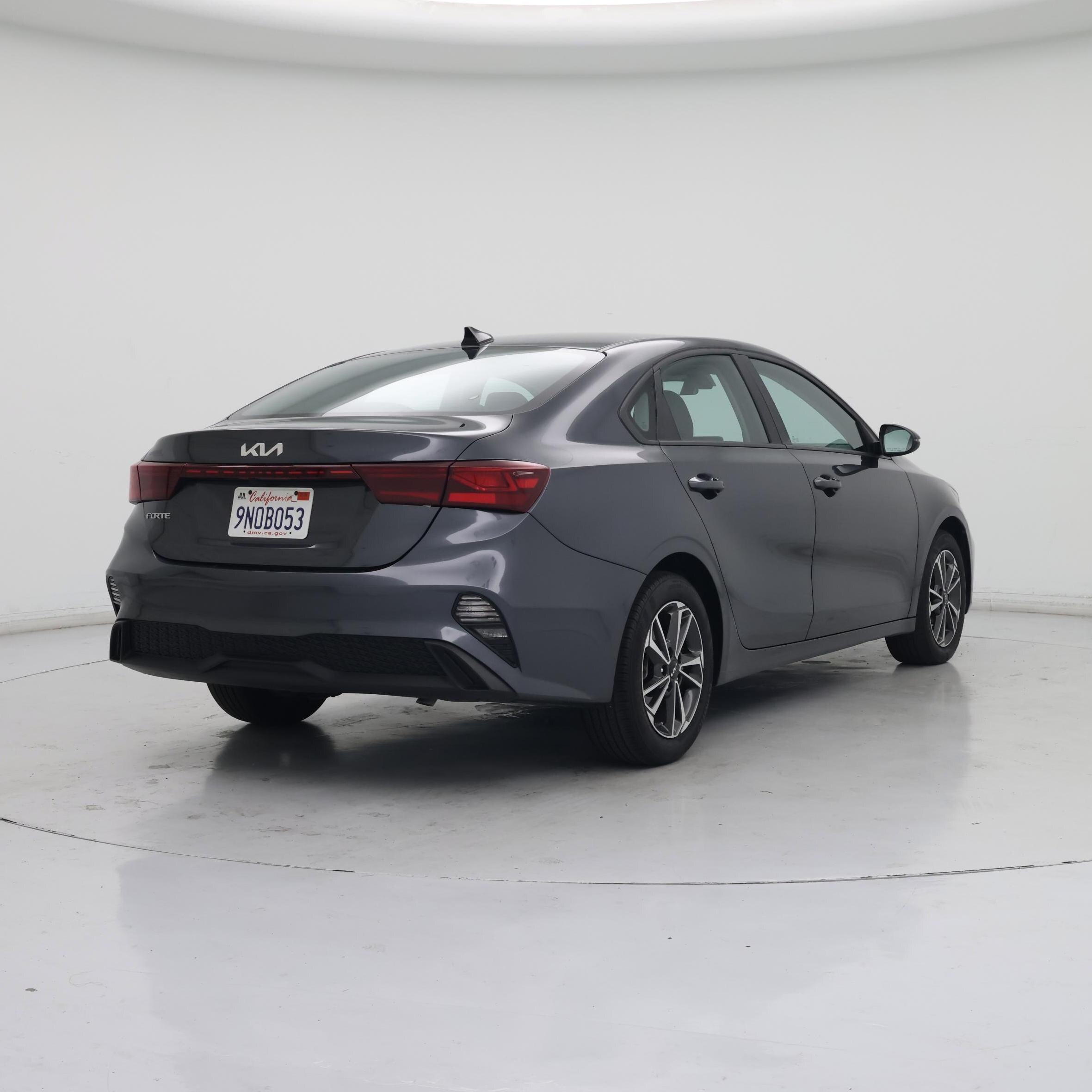 Thumbnail: 2024 Kia Forte - 8