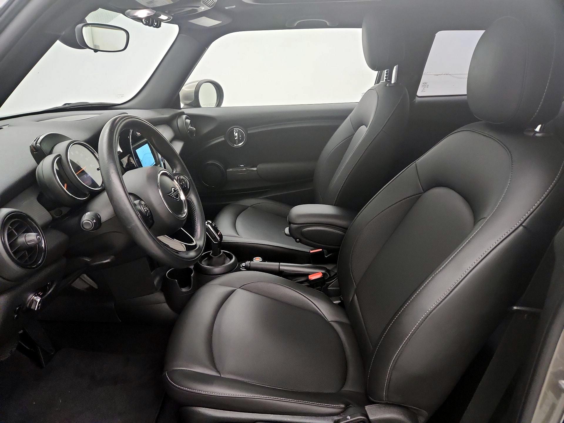 Thumbnail: 2020 MINI Cooper Hardtop - 11