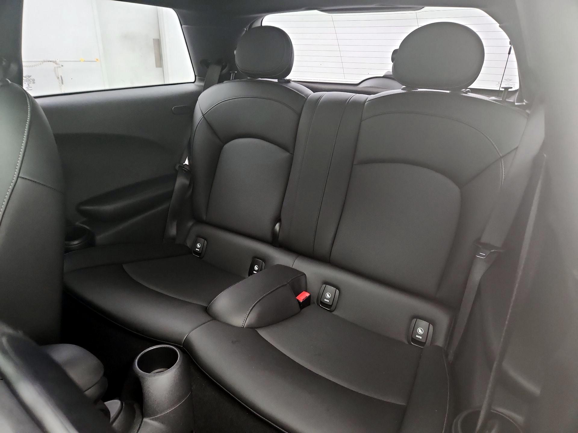 Thumbnail: 2020 MINI Cooper Hardtop - 20
