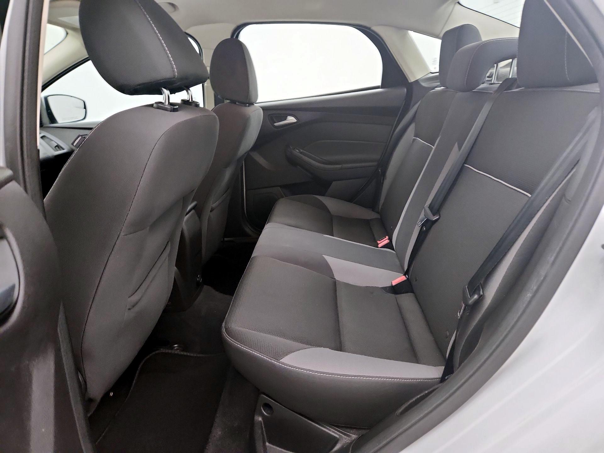 Thumbnail: 2014 Ford Focus - 18