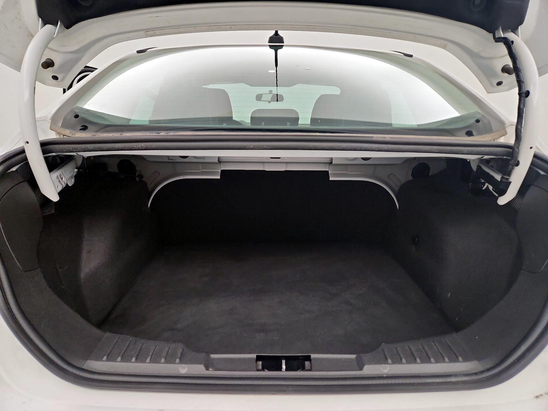 Thumbnail: 2014 Ford Focus - 19