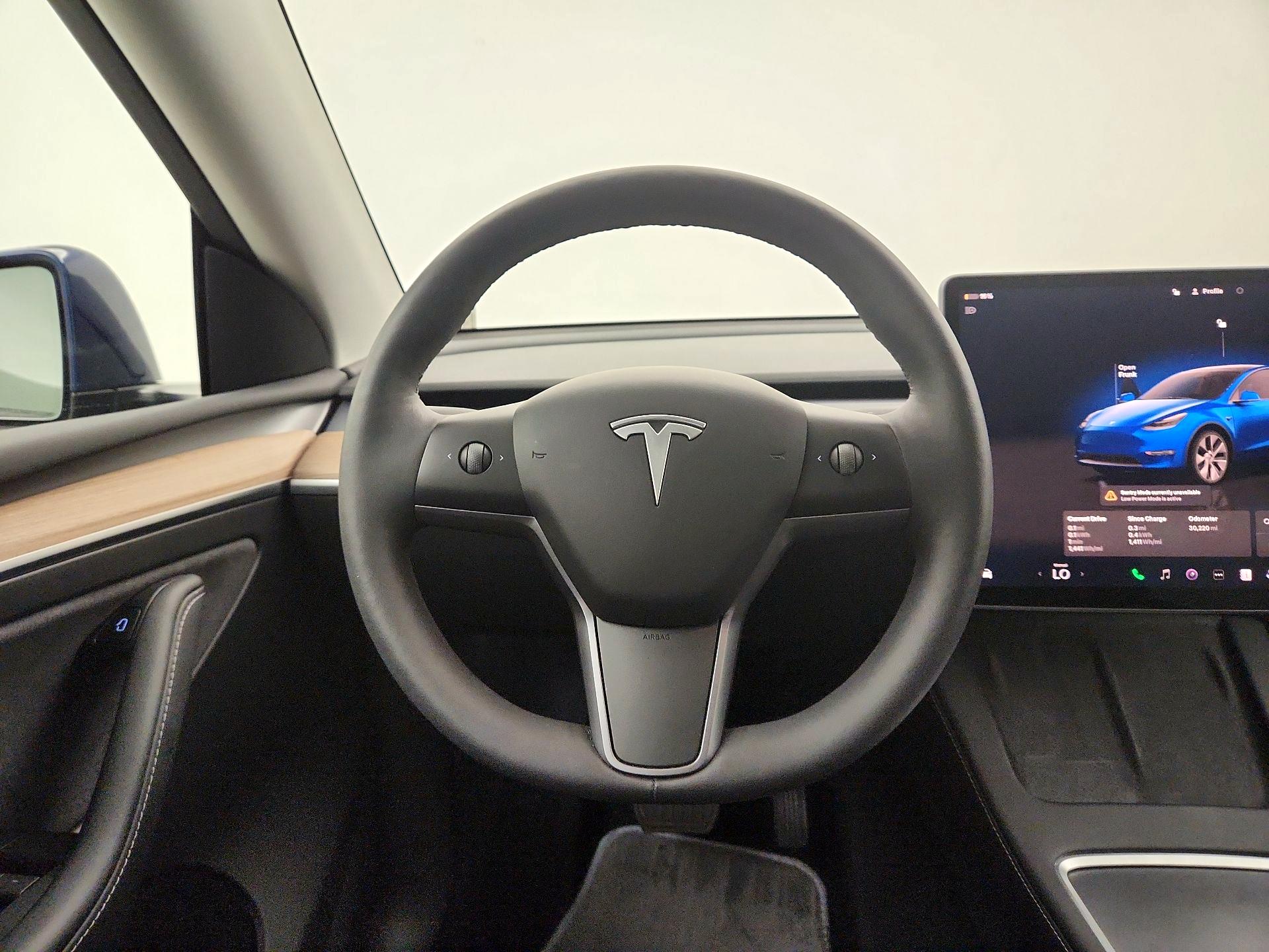 Thumbnail: 2023 Tesla Model Y - 10