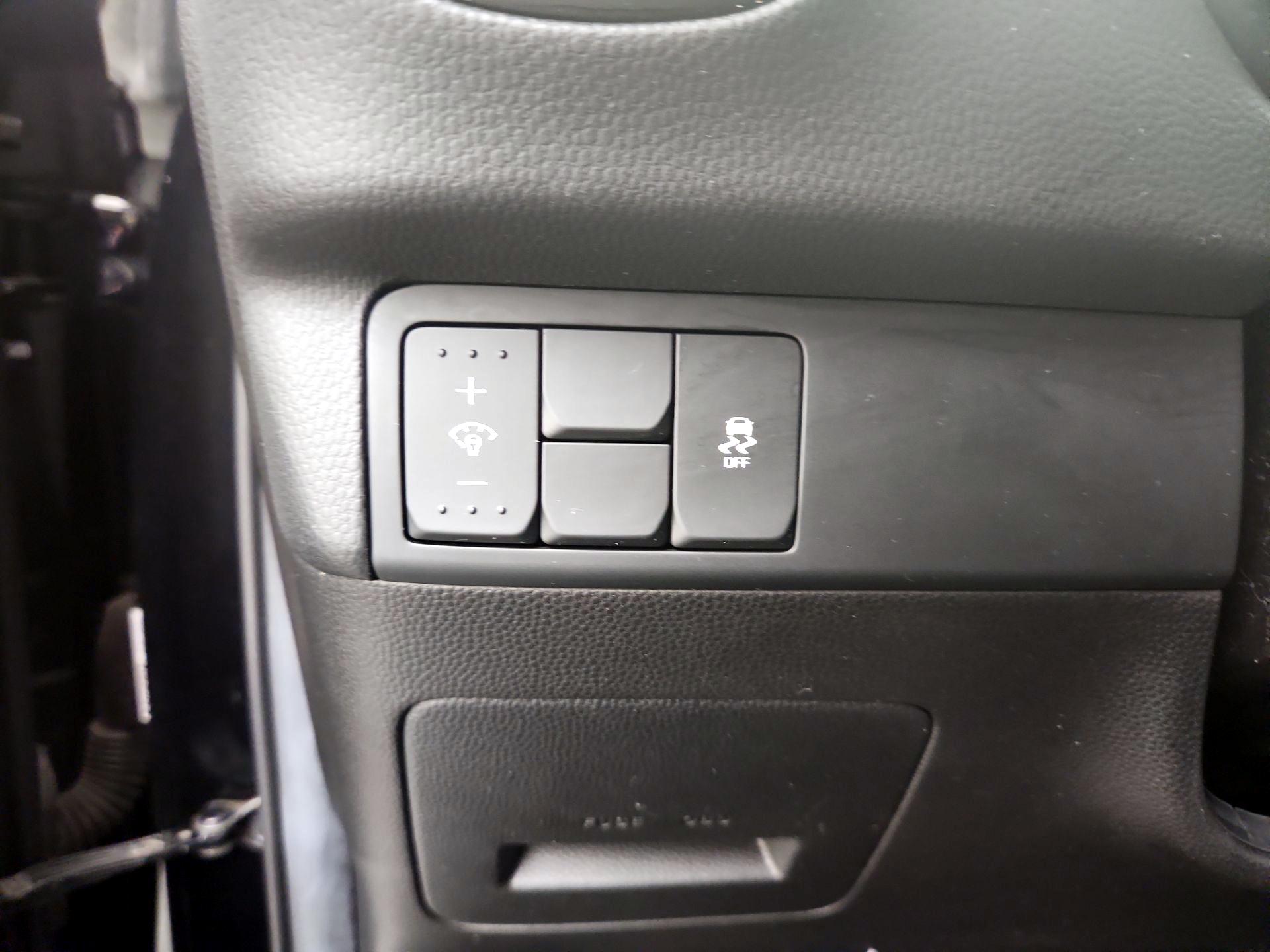 Thumbnail: 2015 Kia Soul - 13